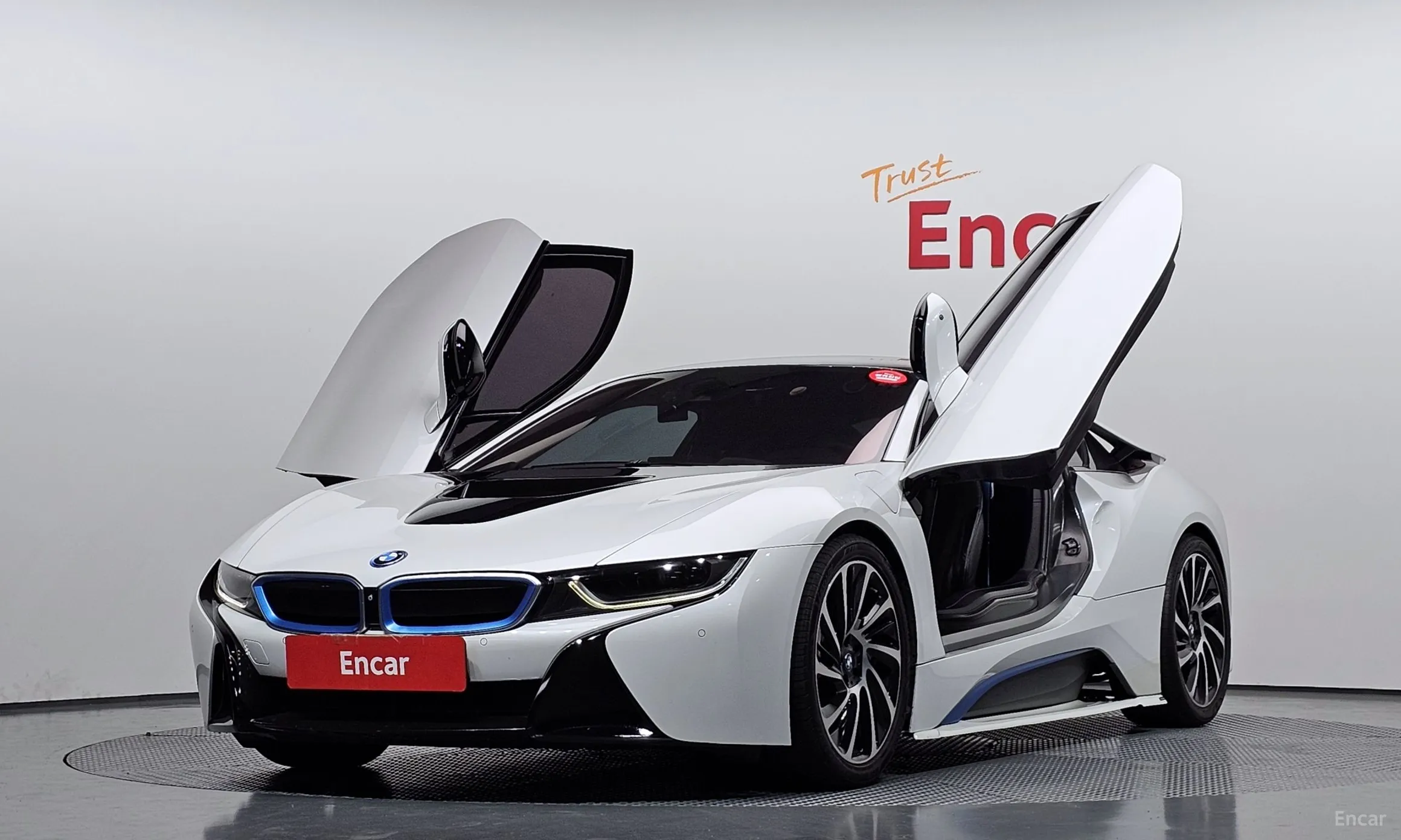 i8