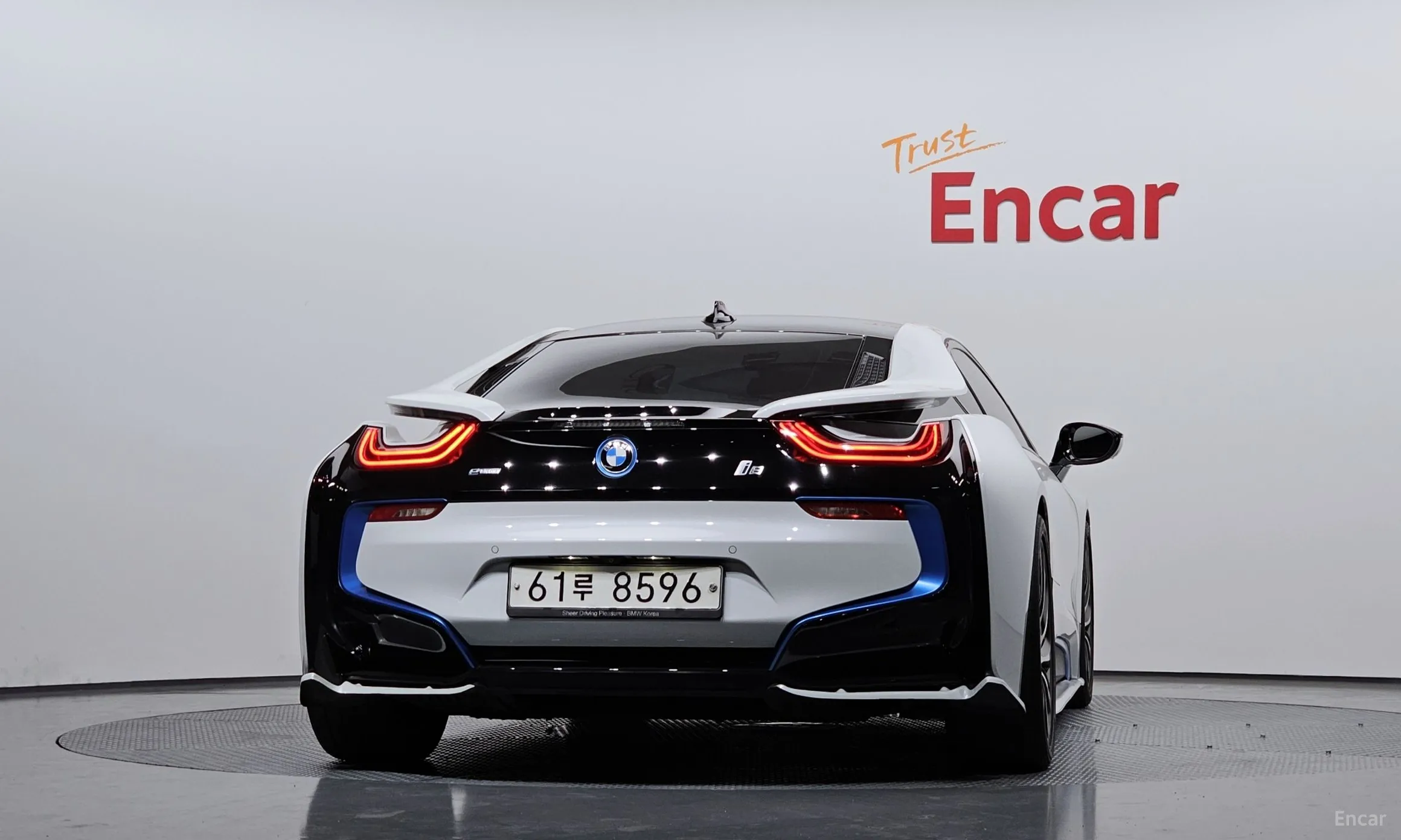 BMW i8 превью 3
