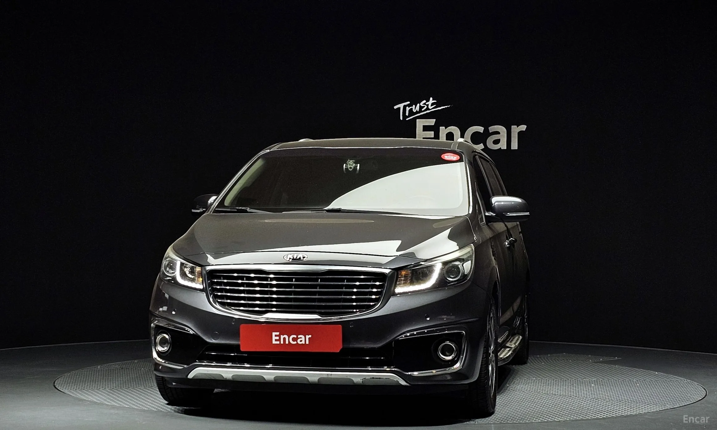 Kia Carnival превью 2