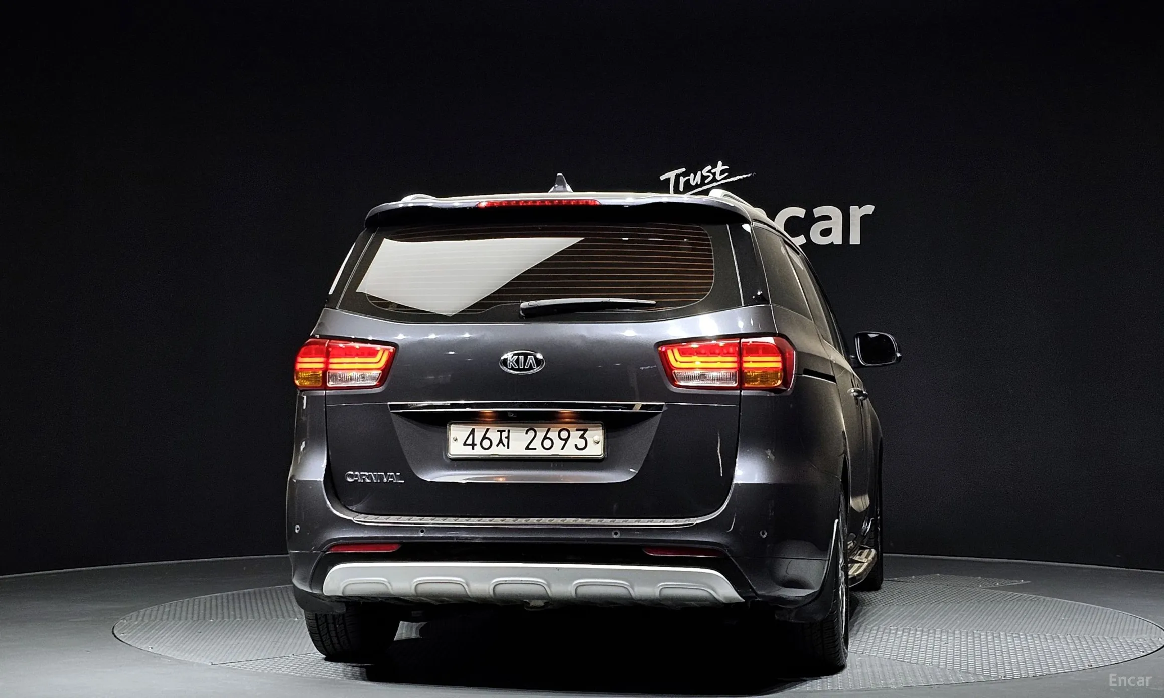 Kia Carnival превью 3
