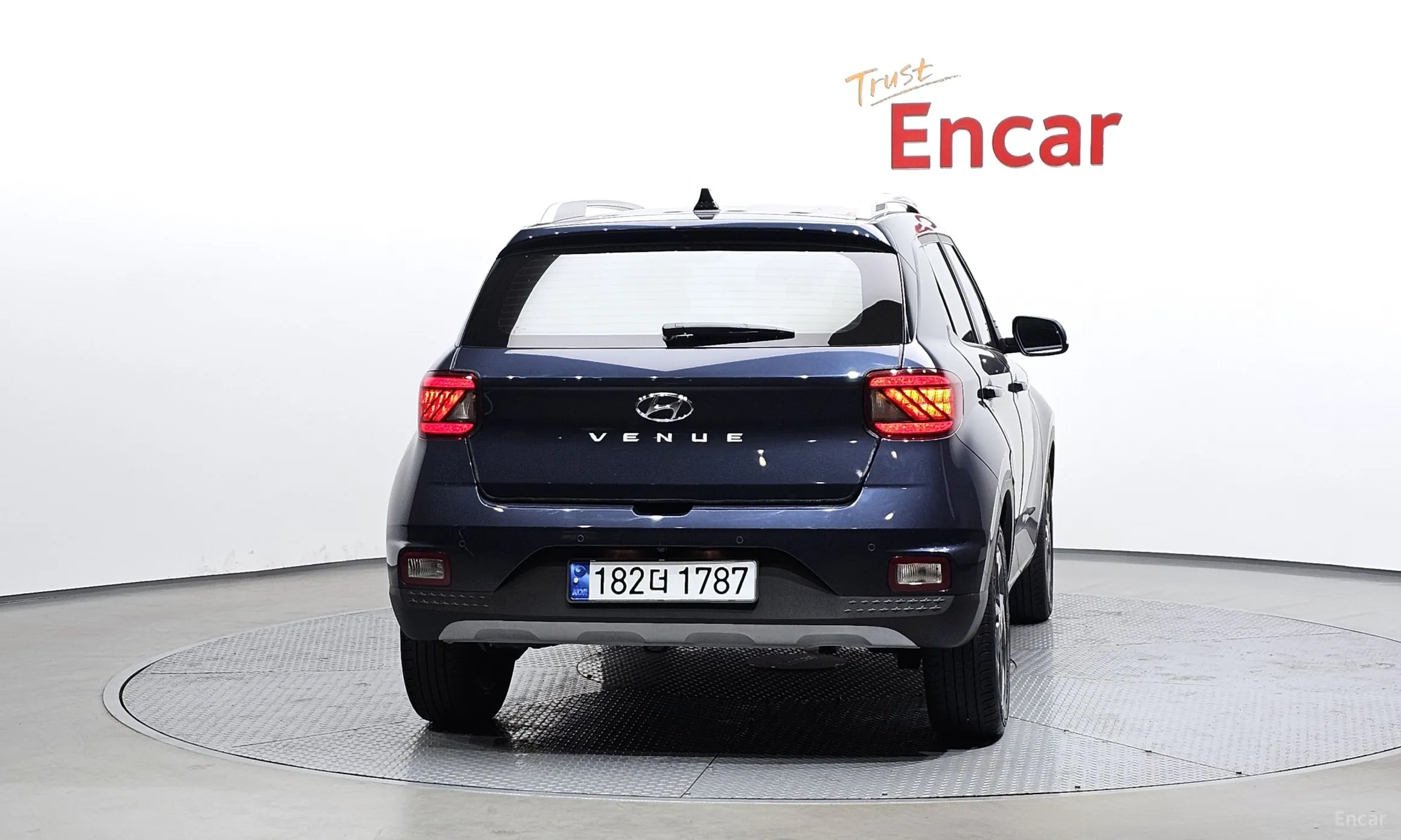 Hyundai Venue превью 3