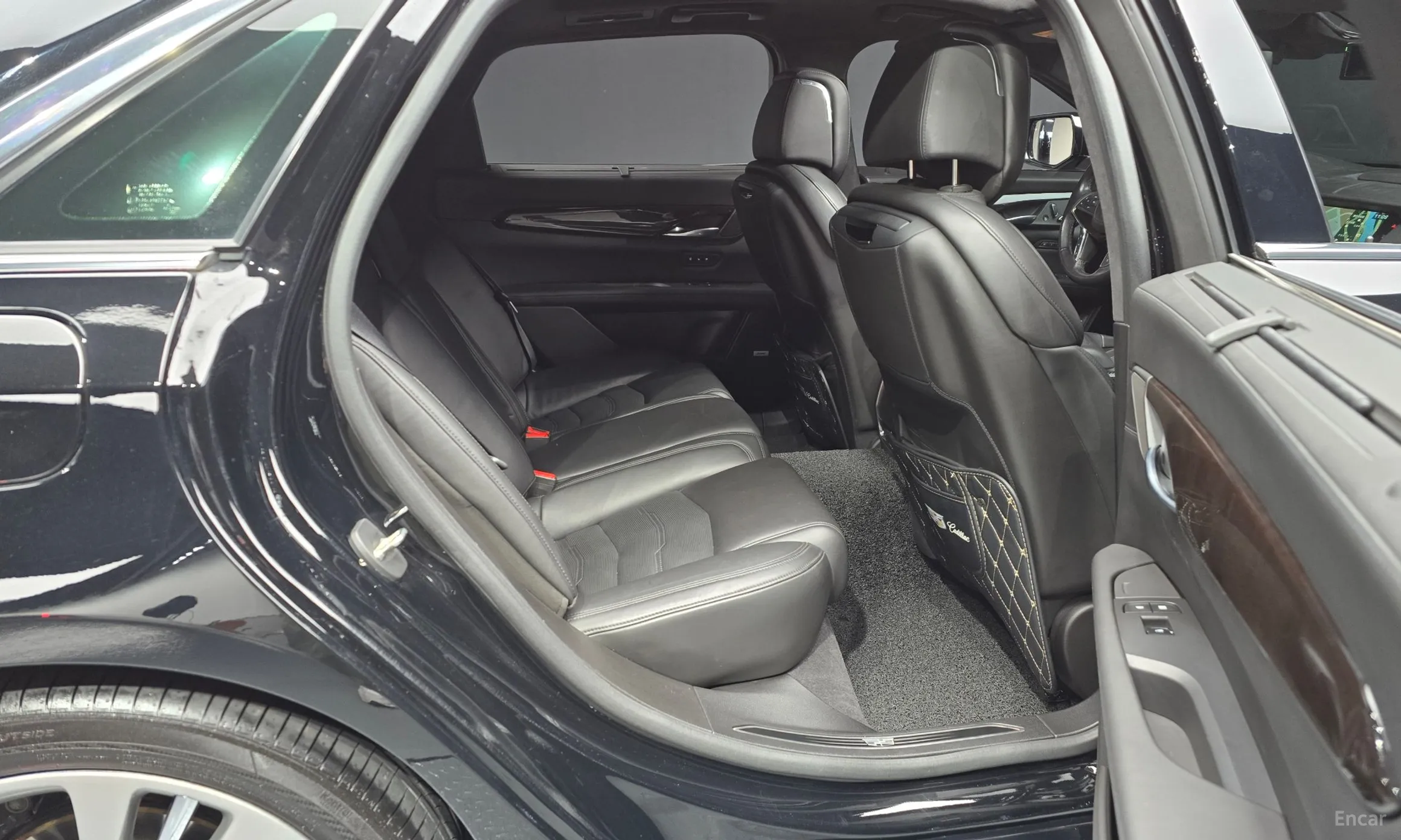Cadillac CT6 превью 12