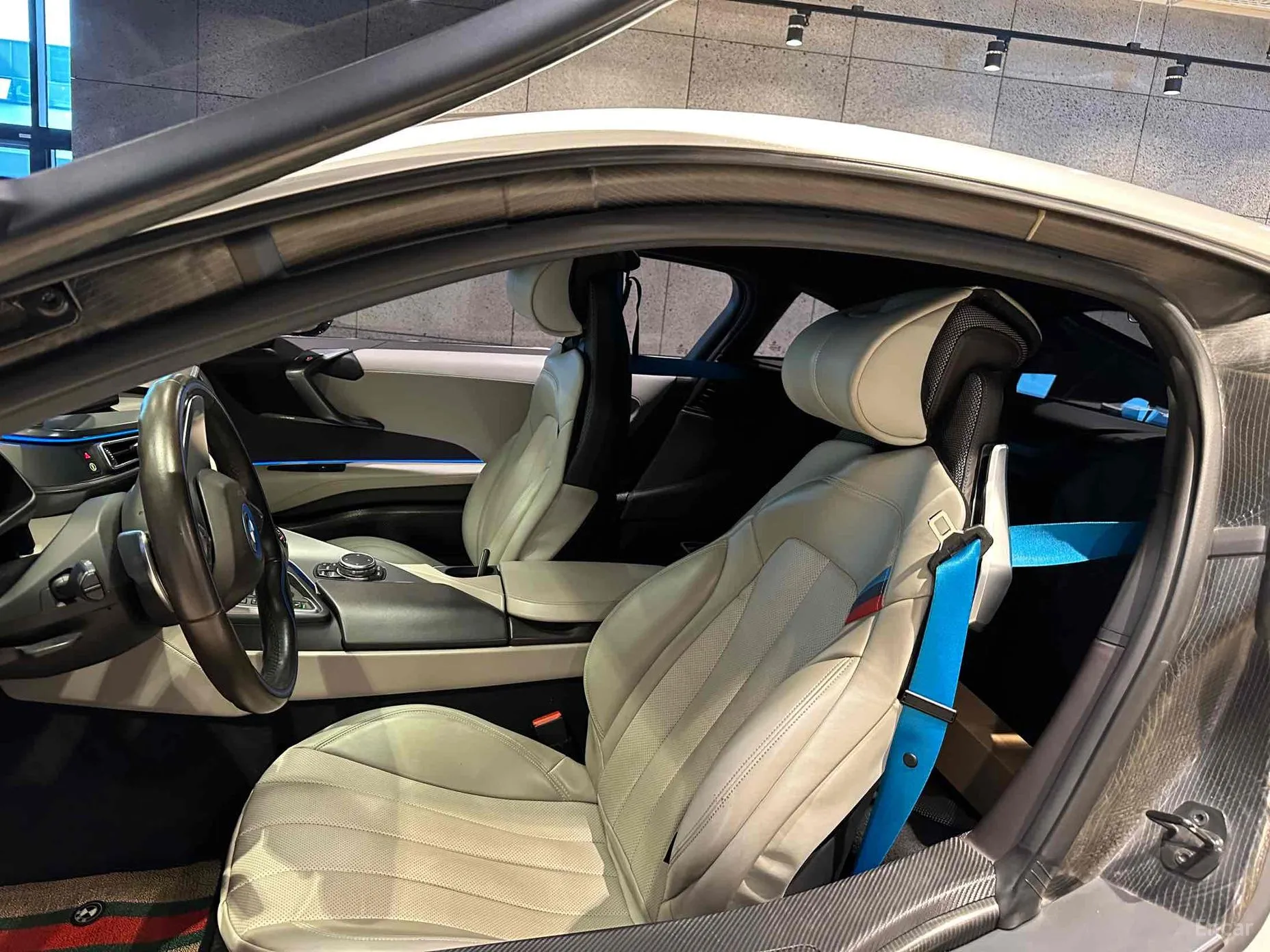 BMW i8 превью 4