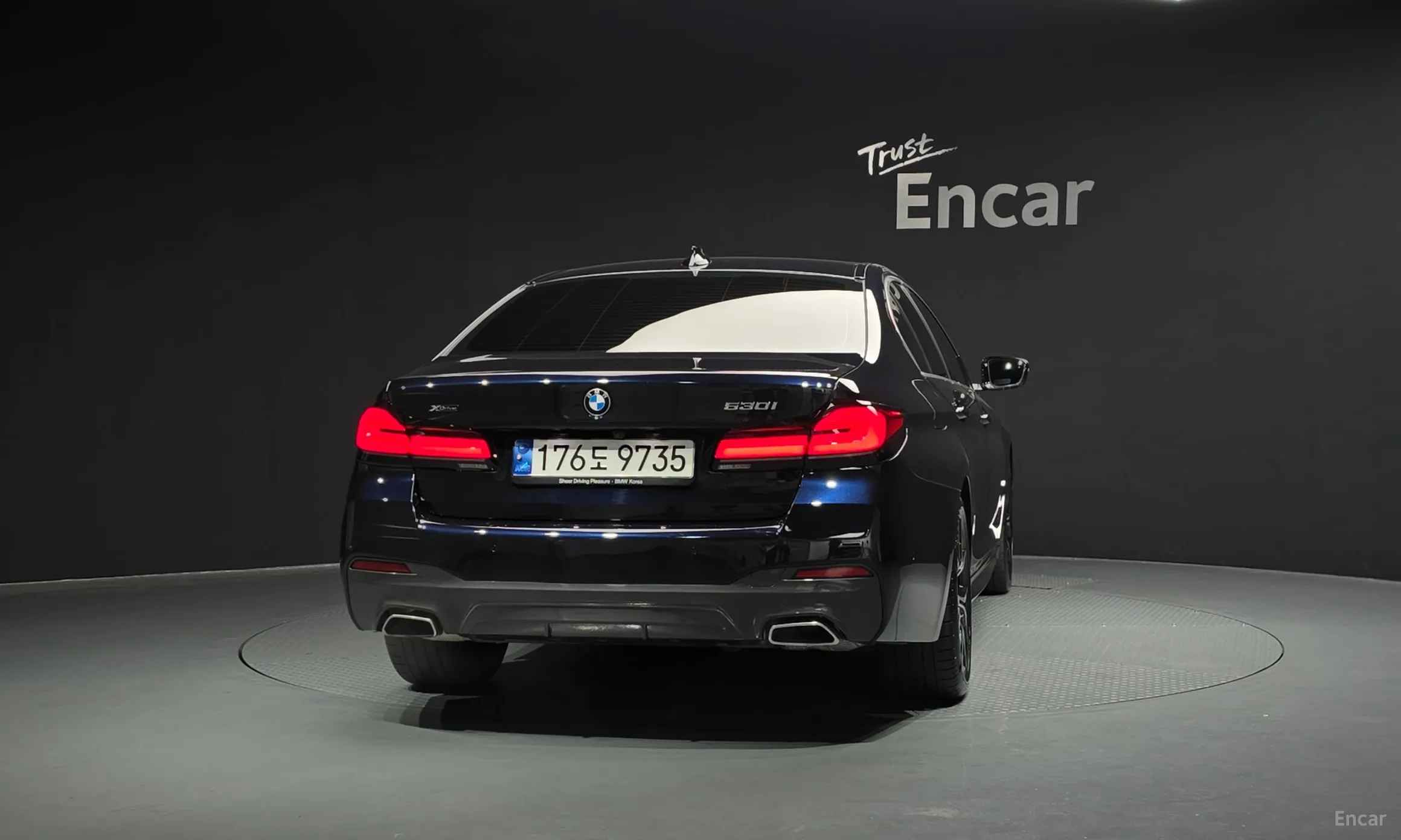 BMW 5 Series (G30) превью 3