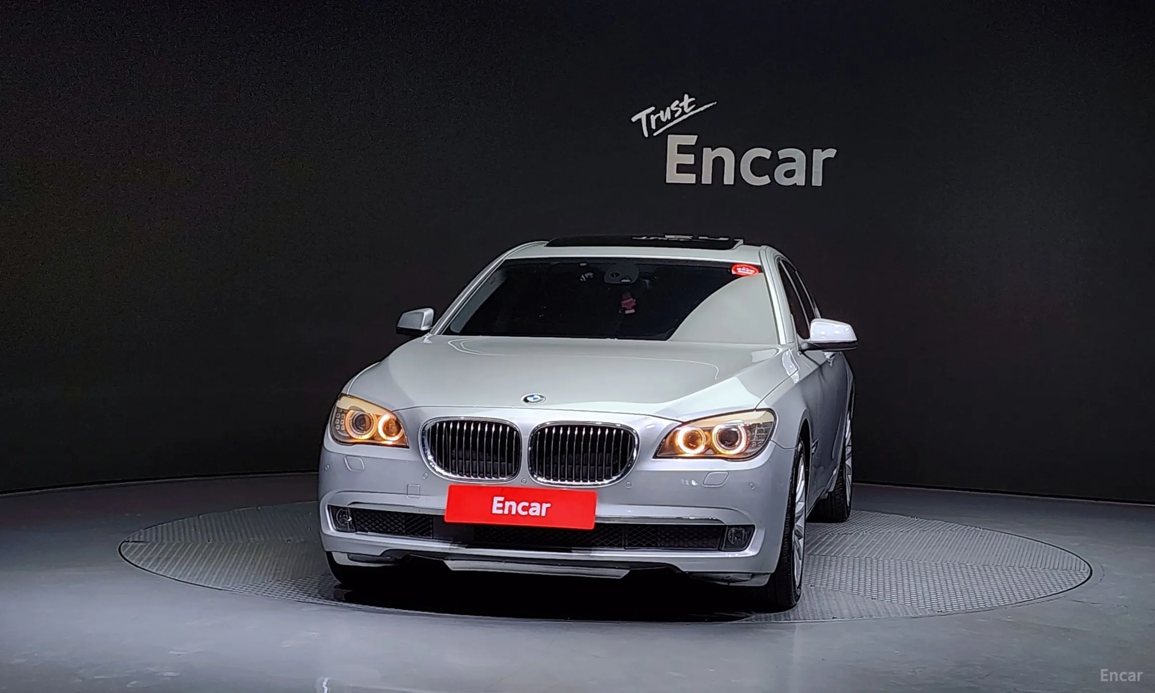 BMW 7 Series (F01) превью 2
