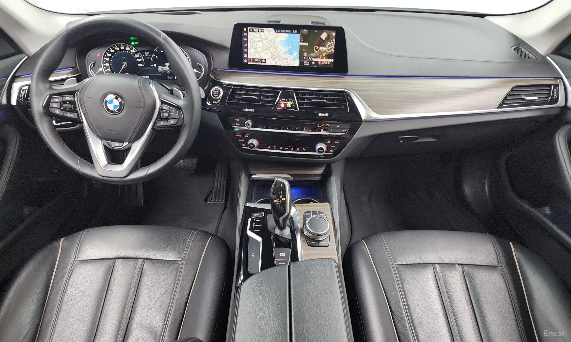 BMW 5 Series (G30) превью 4