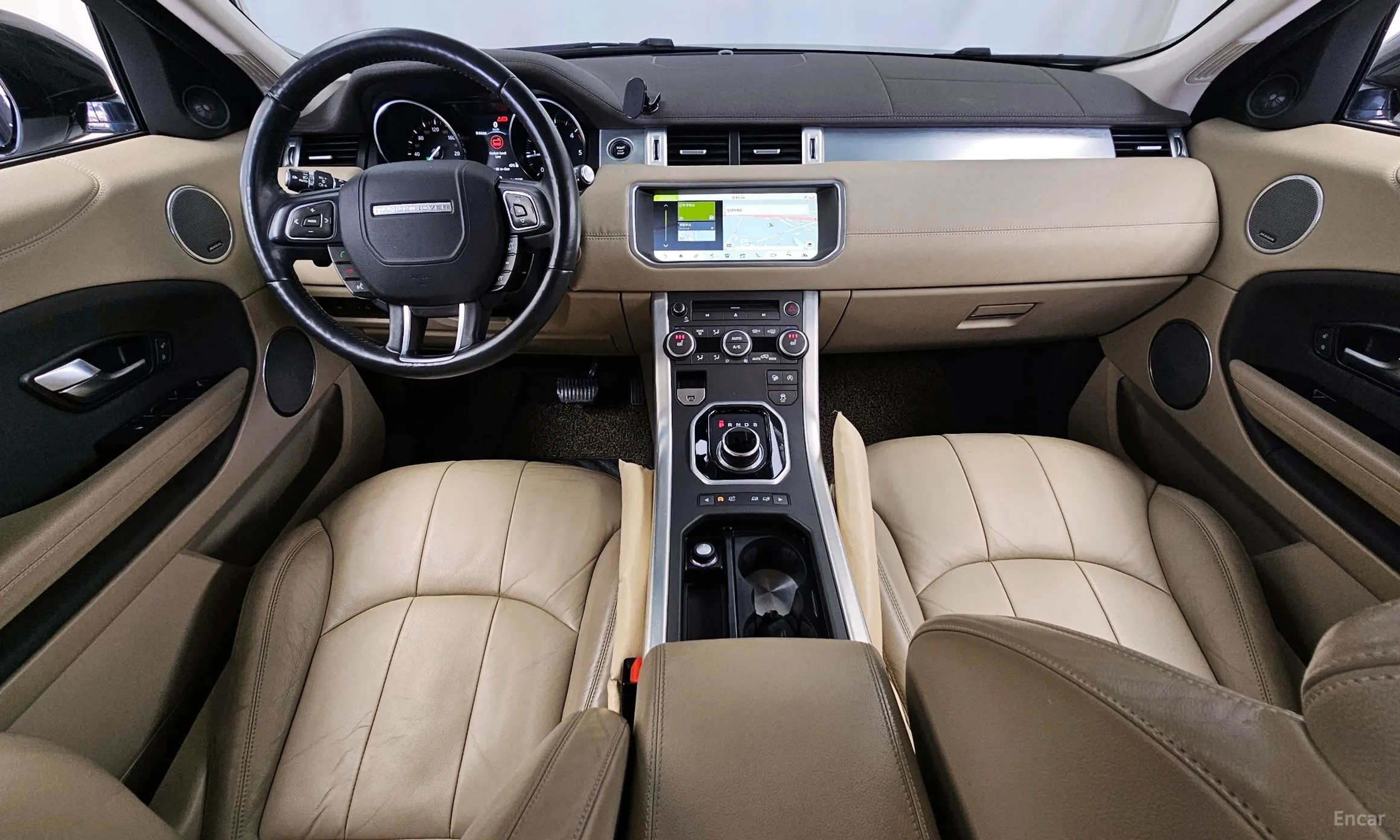 Land Rover Range Rover Evoque превью 4