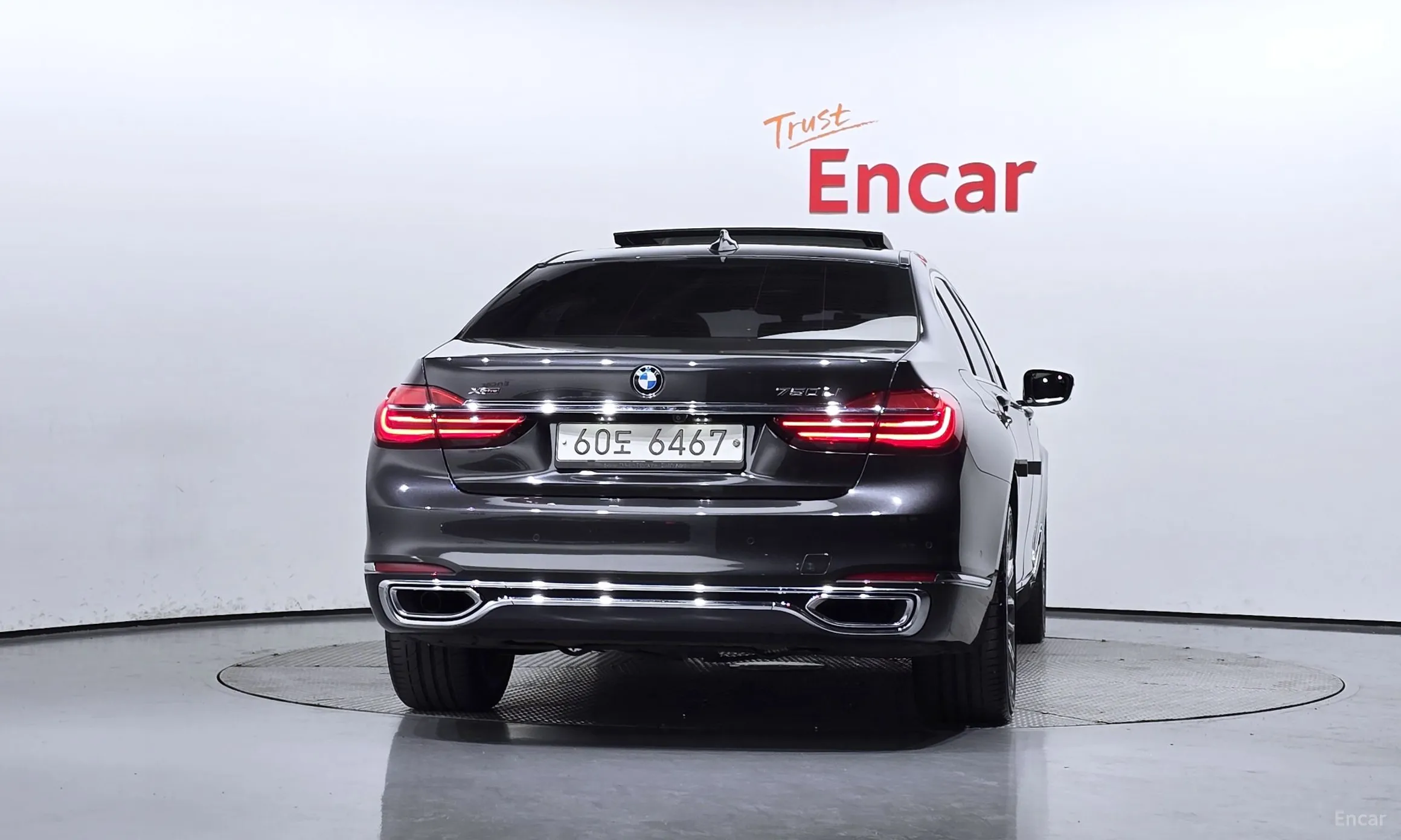 BMW 7 Series (G11) превью 3