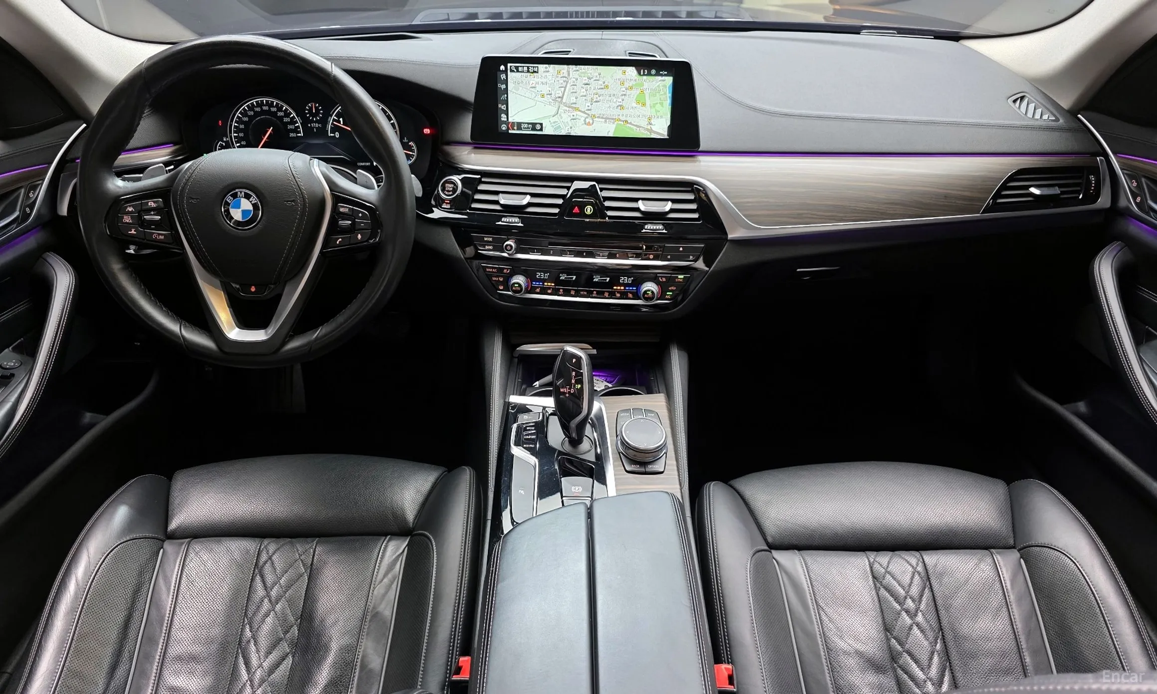 BMW 5 Series (G30) превью 4