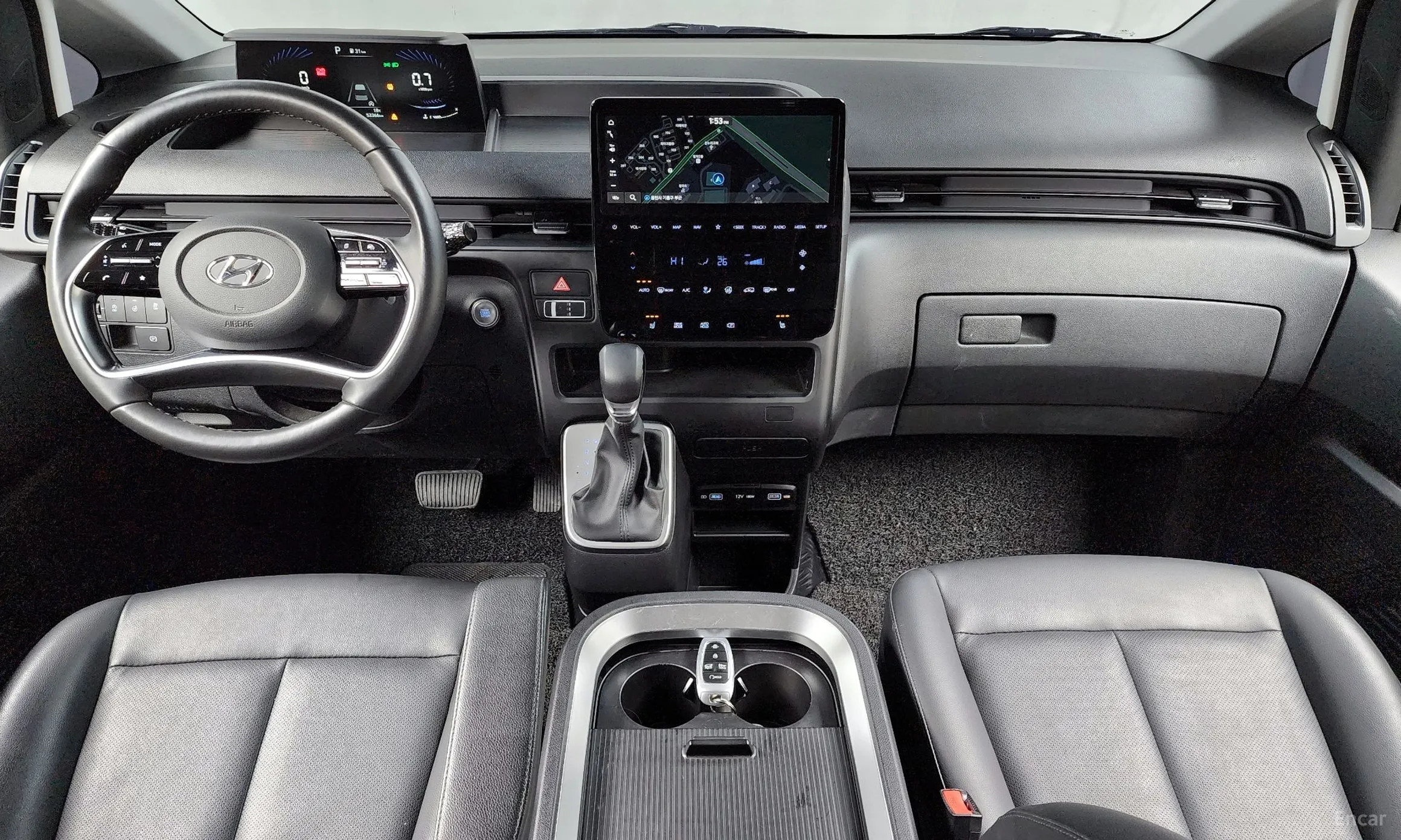 Hyundai Staria превью 4