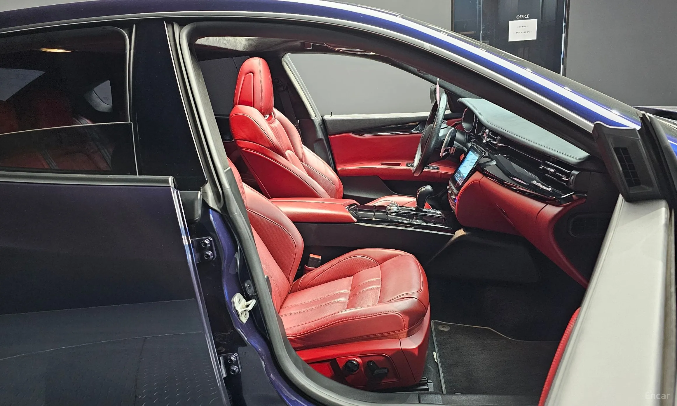 Maserati Quattroporte превью 10
