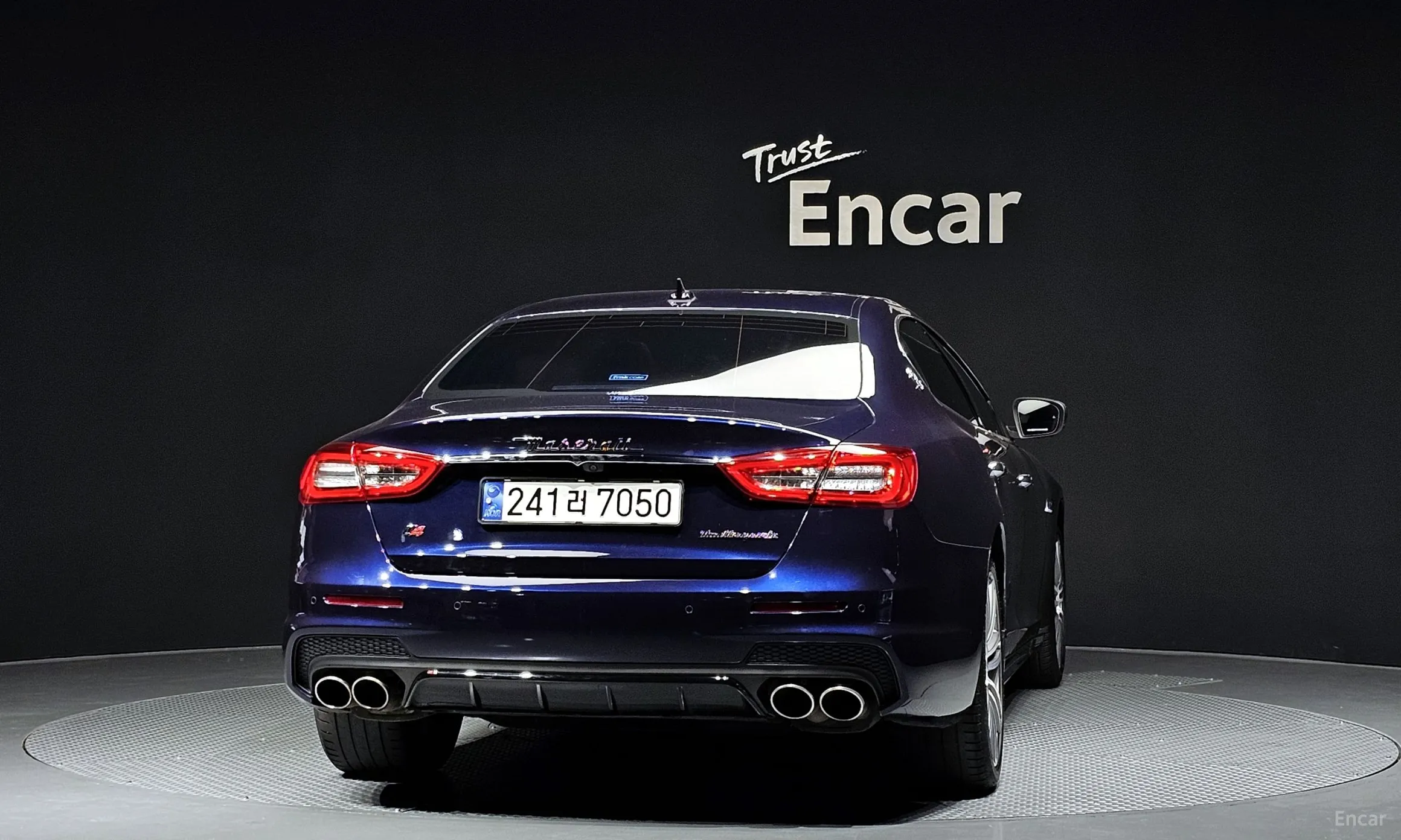 Maserati Quattroporte превью 4