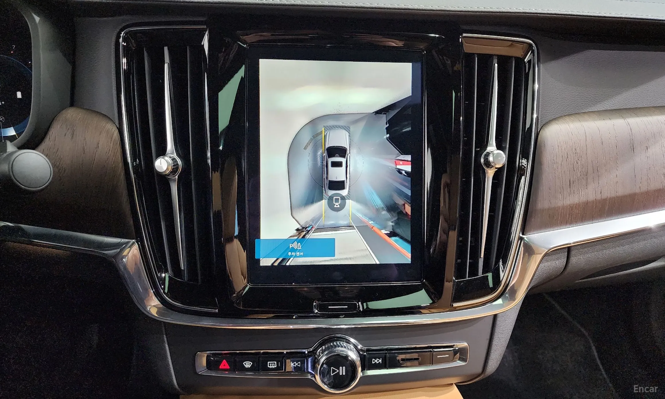 Volvo S90 превью 15