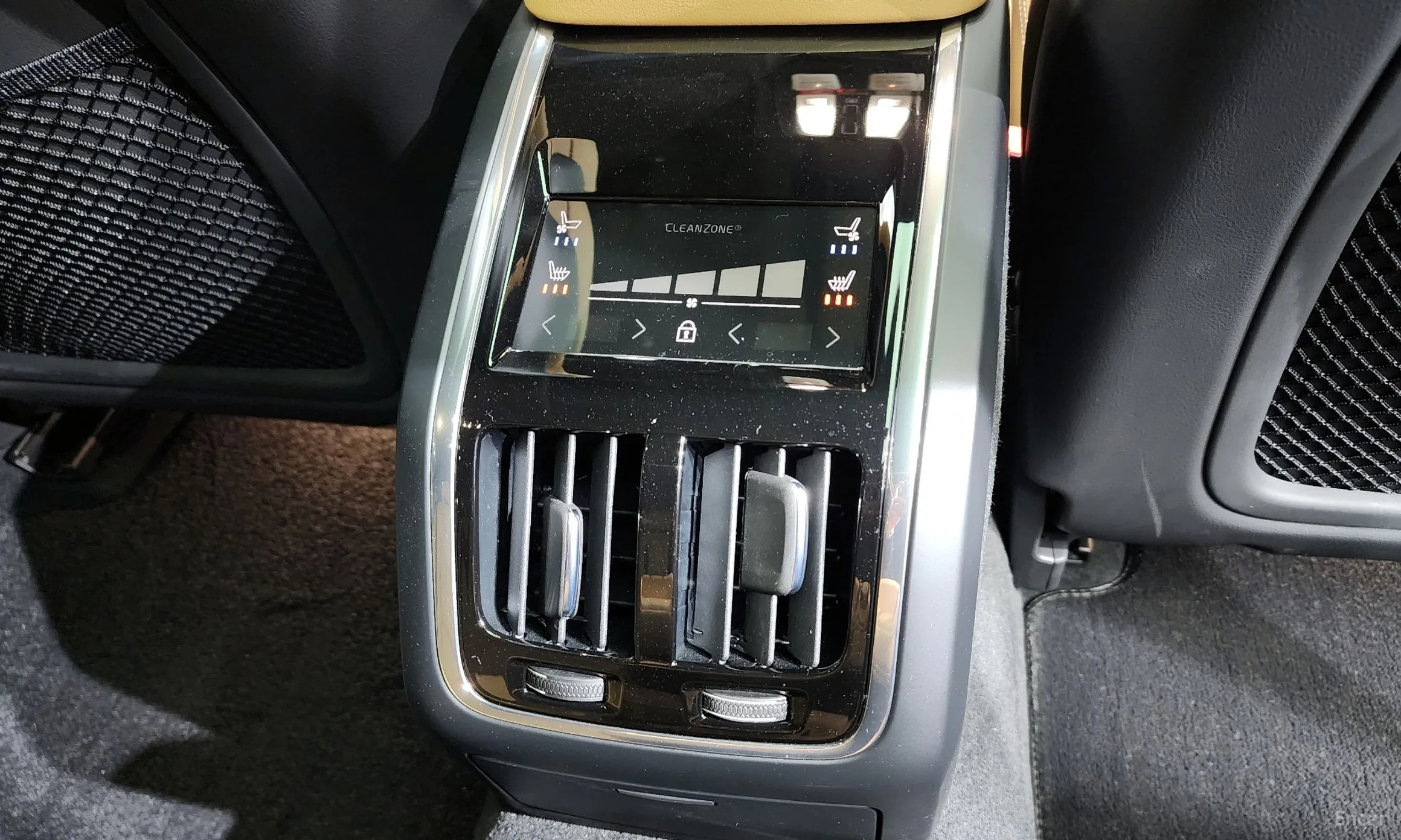 Volvo S90 превью 18