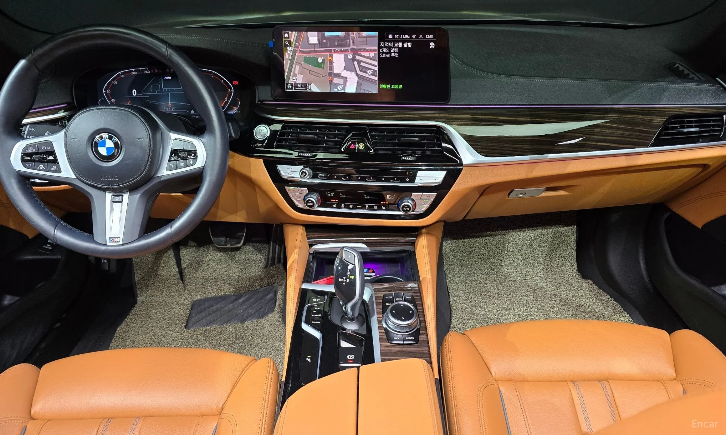 BMW 5 Series (G30) превью 4