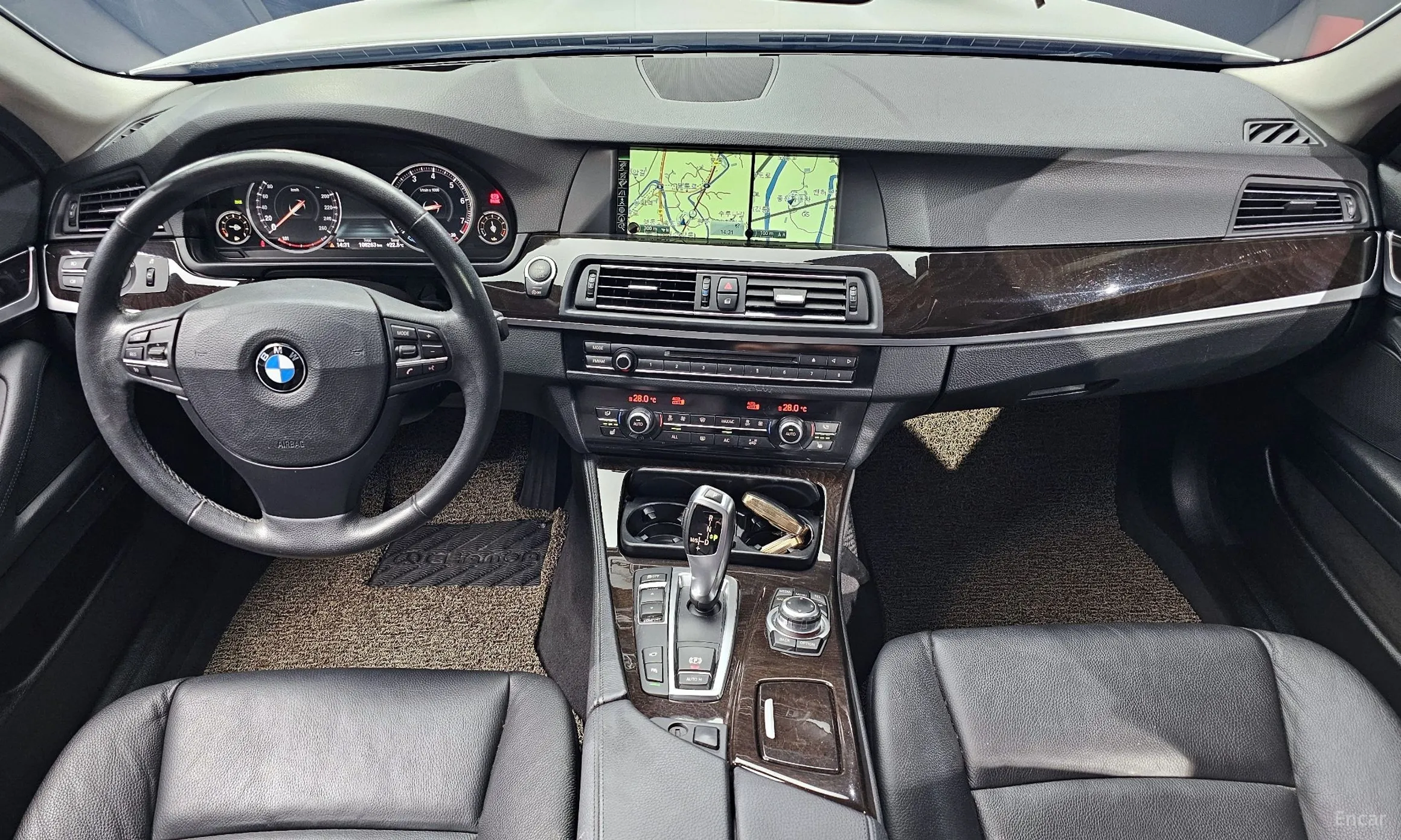 BMW 5 Series (F10) превью 4
