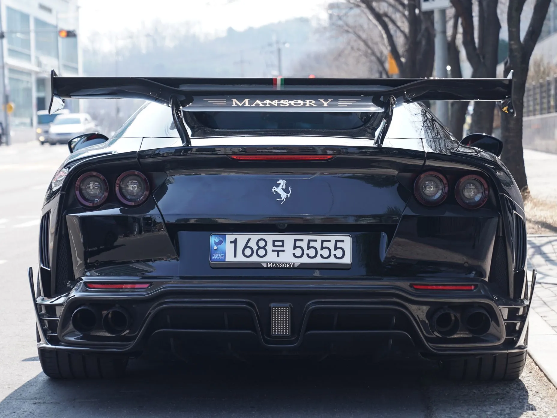 Ferrari 812 GTS превью 4