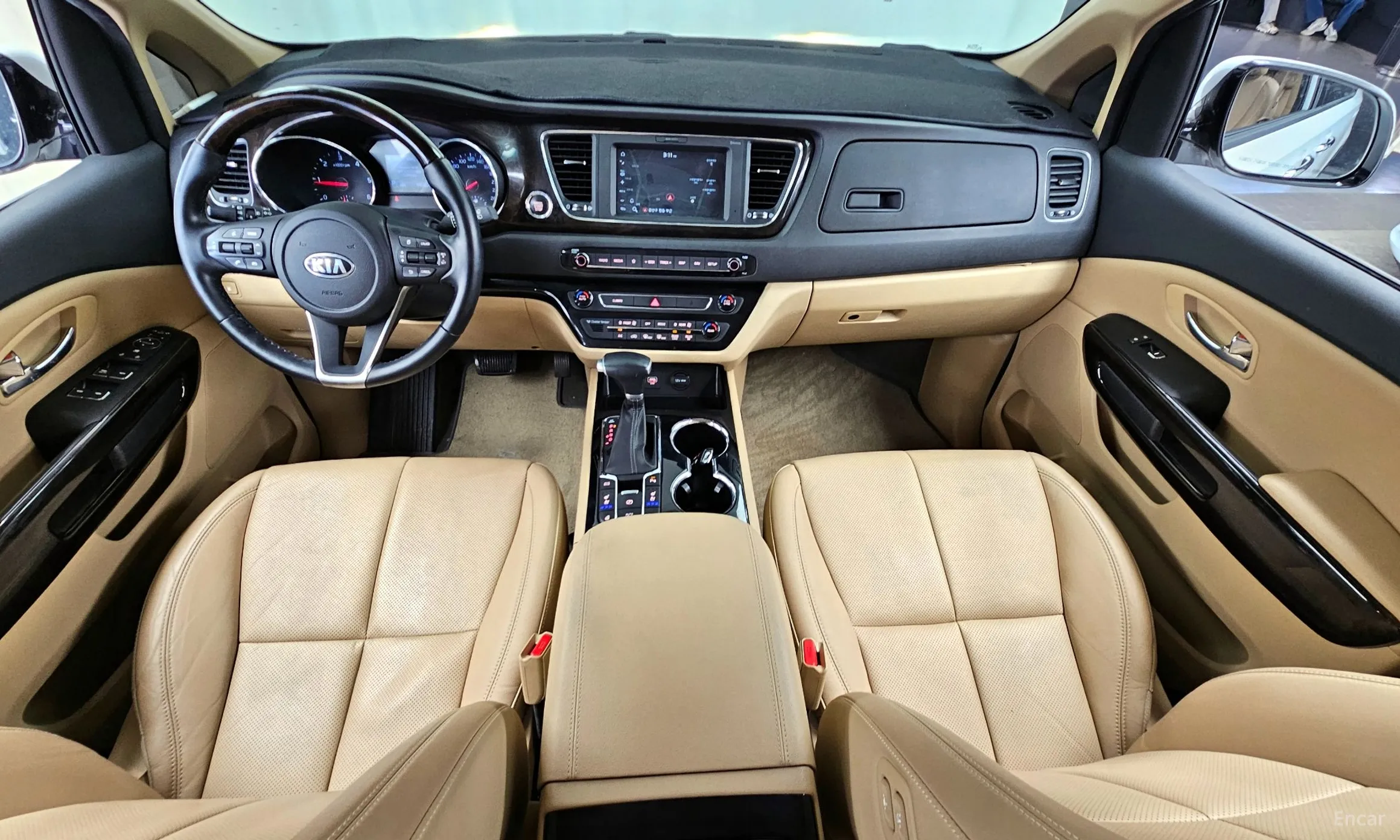 Kia Carnival превью 4