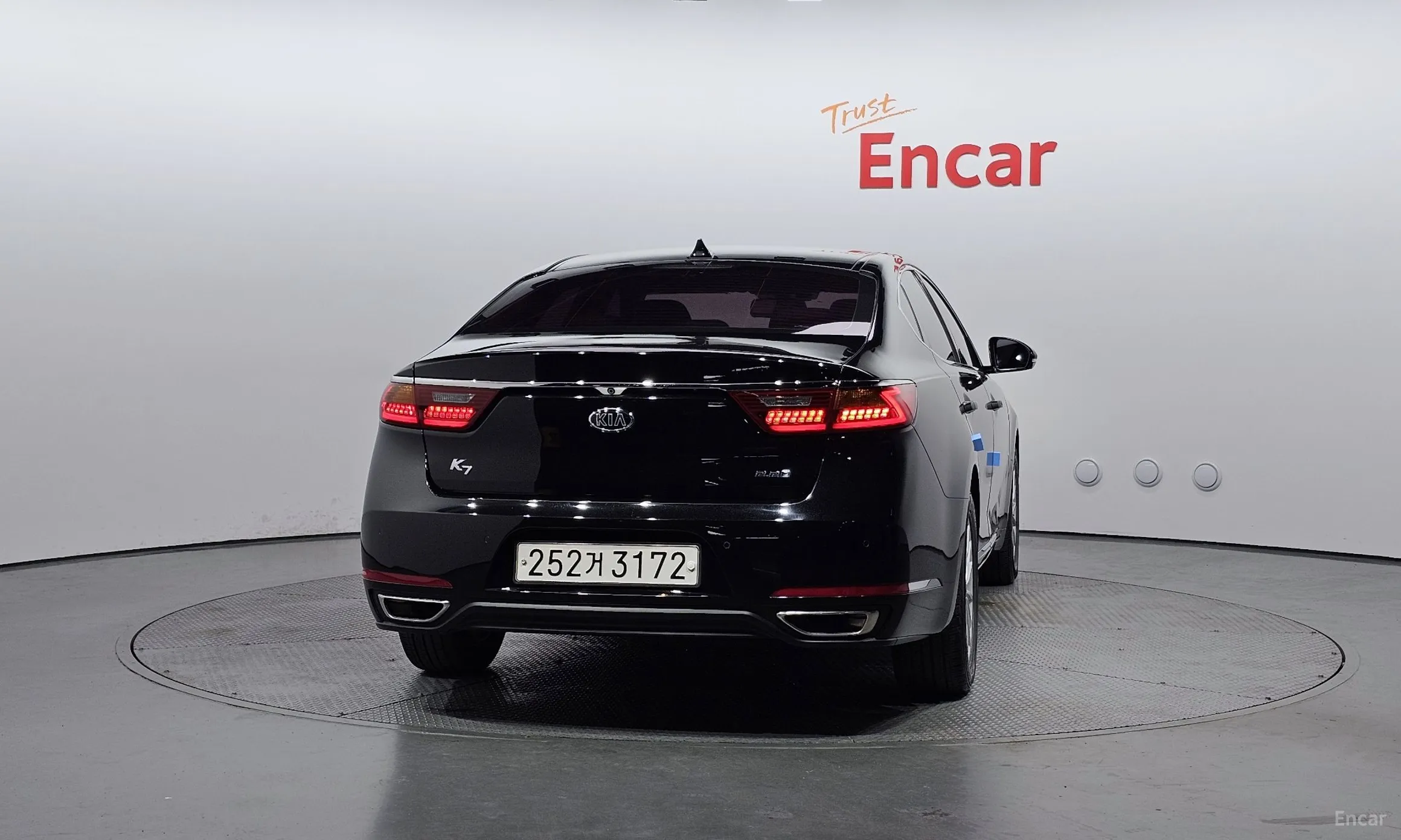 Kia K7 превью 3