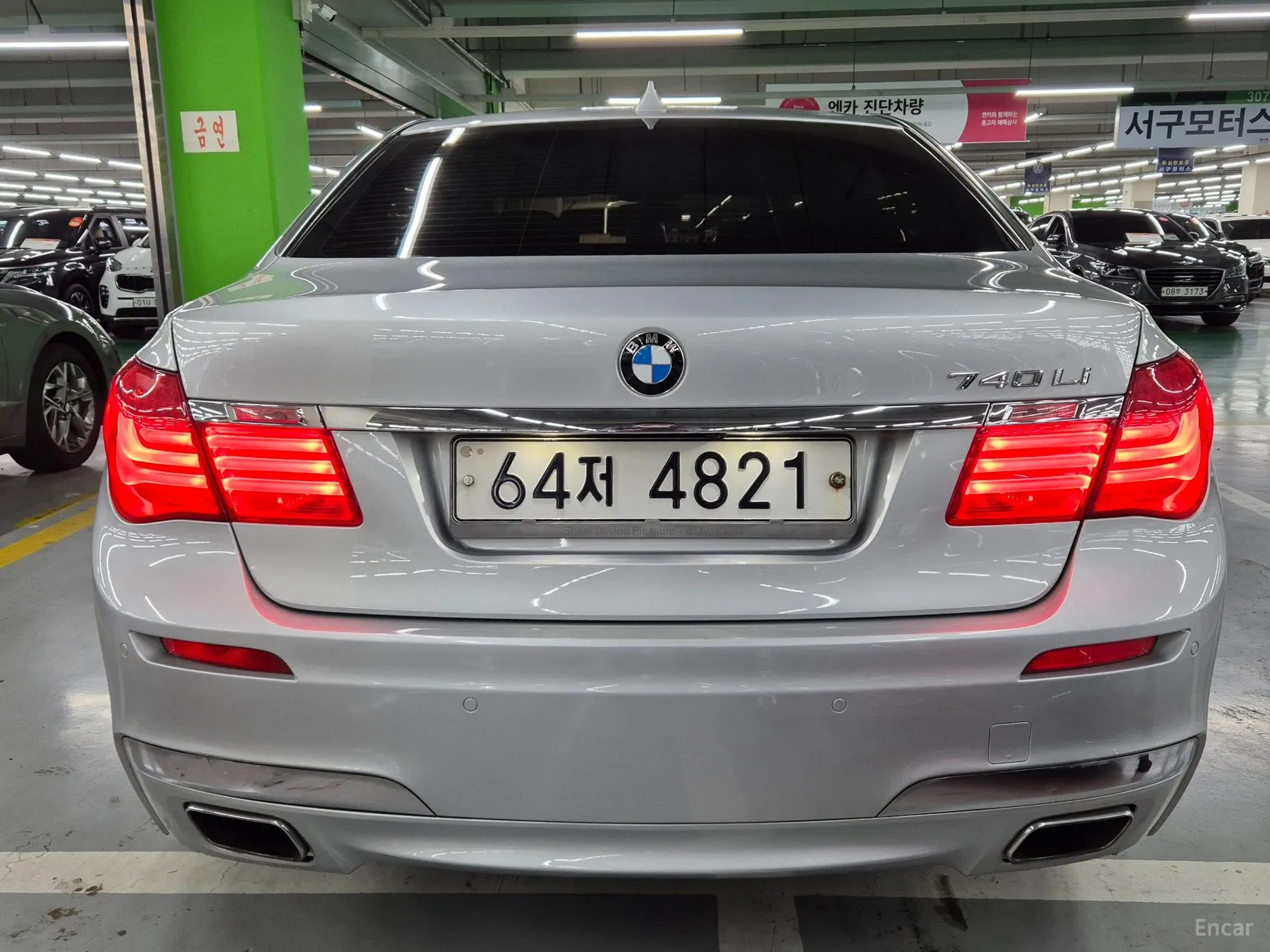 BMW 7 Series (F01) превью 3