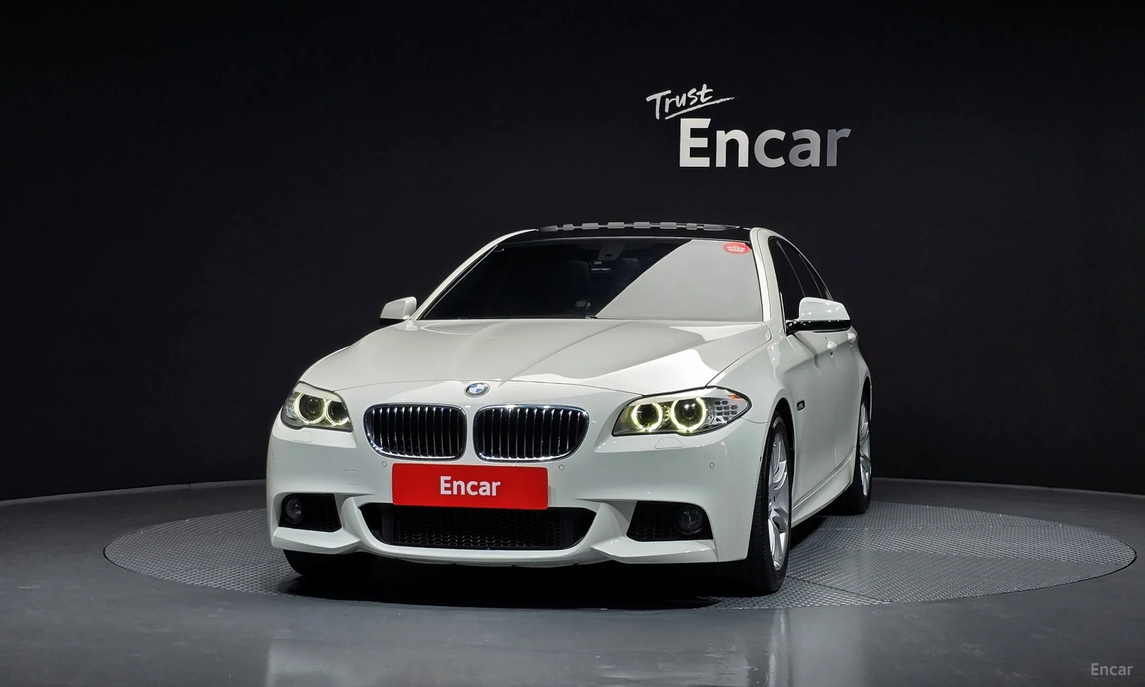 BMW 5 Series (F10) превью 2