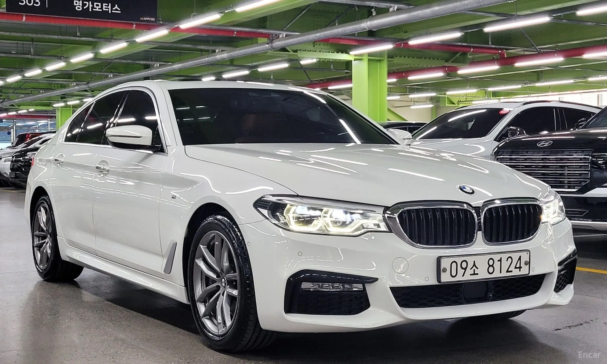 BMW 5 Series (G30) превью 2