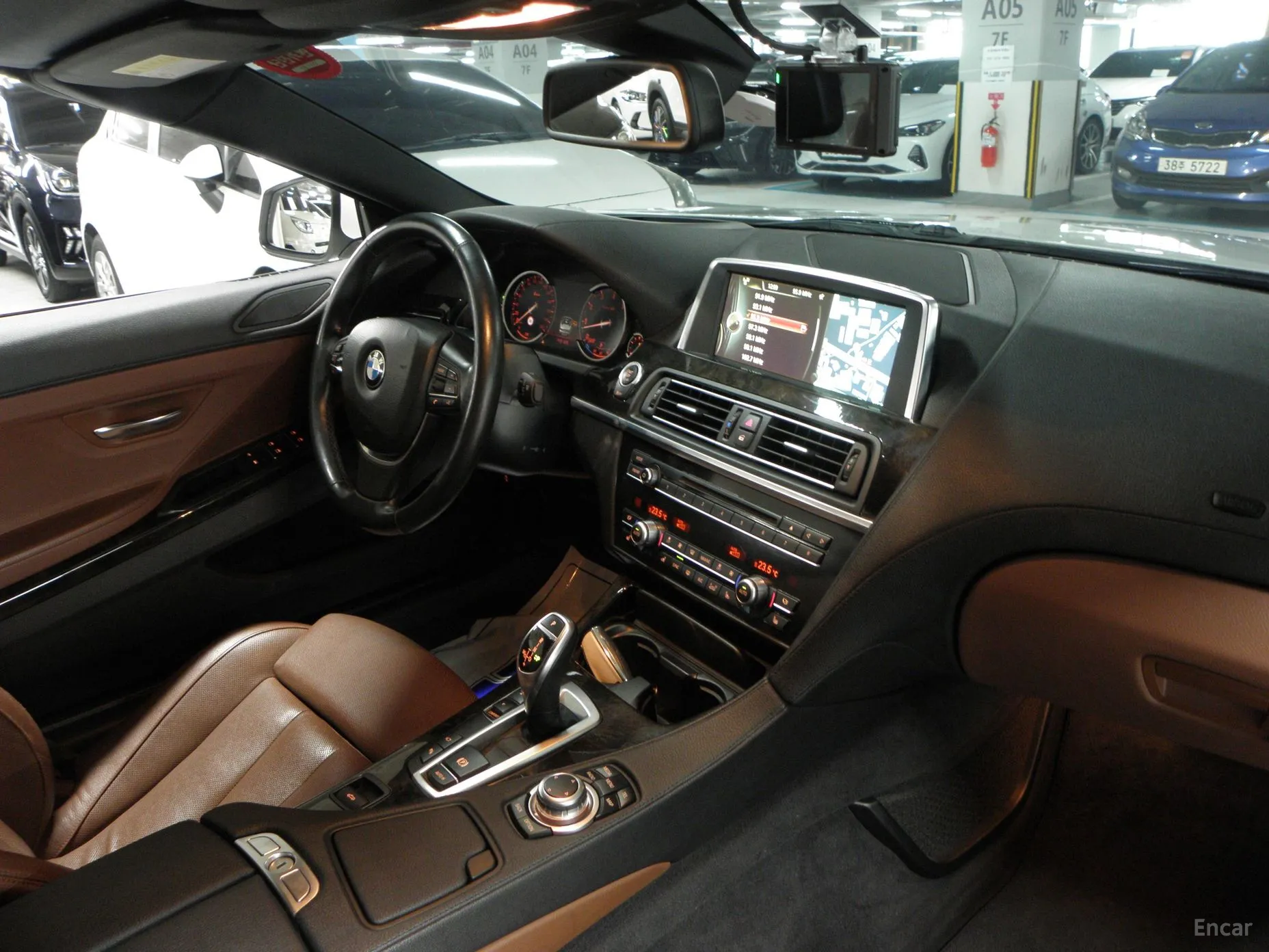 BMW 6 Series (F12) превью 4