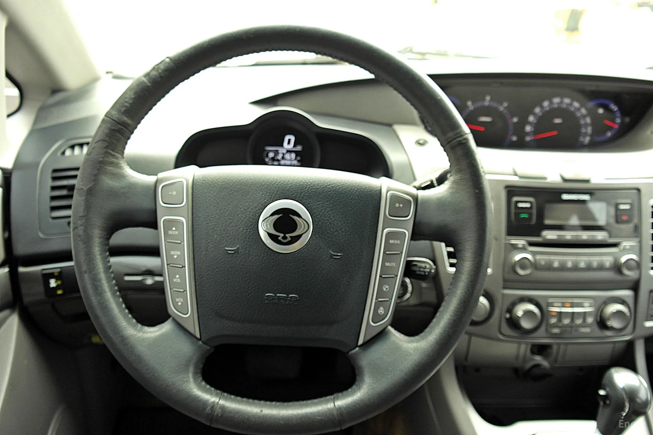 KG Mobility (SsangYong) Korando Turismo превью 10