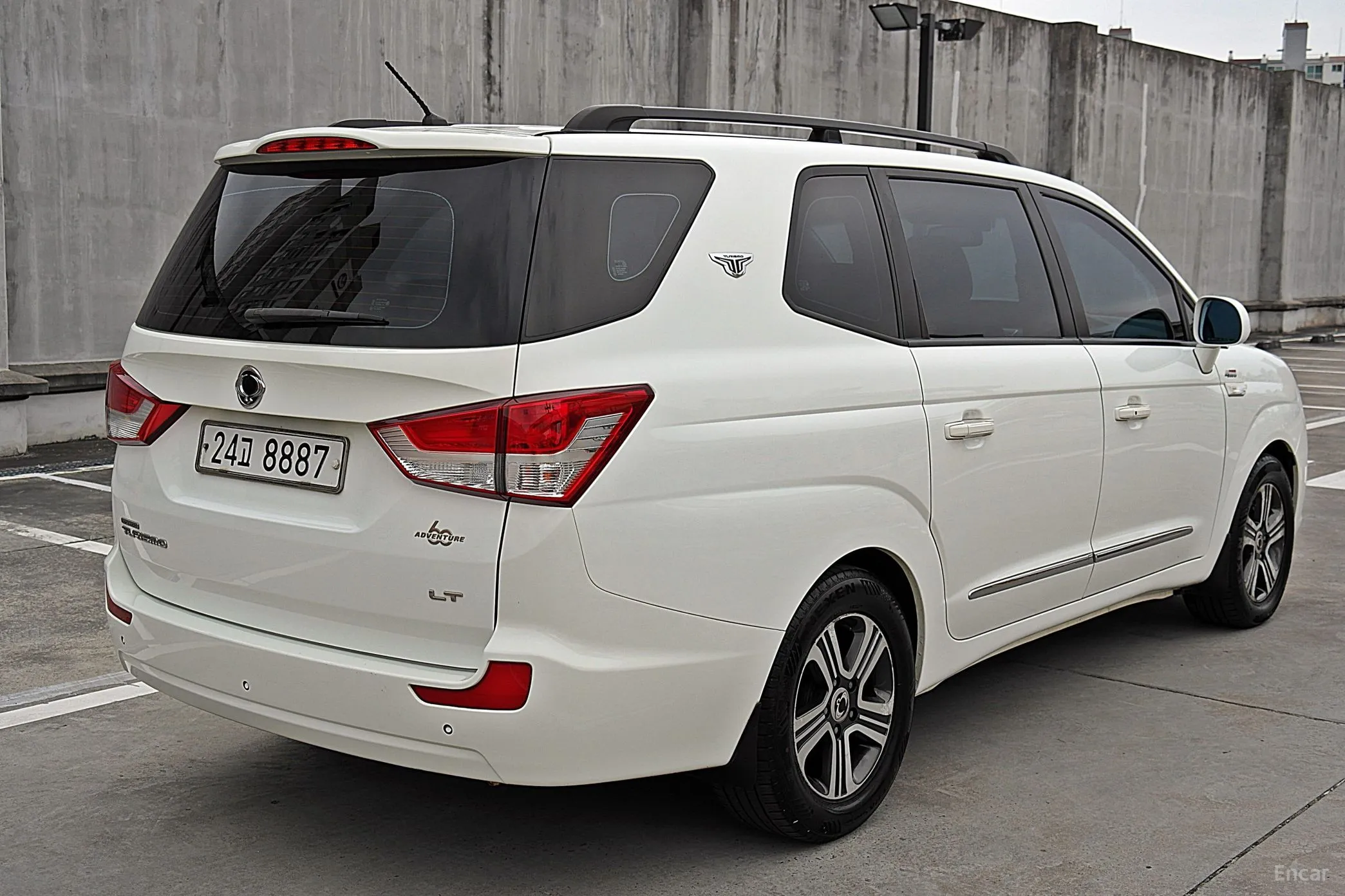KG Mobility (SsangYong) Korando Turismo превью 2