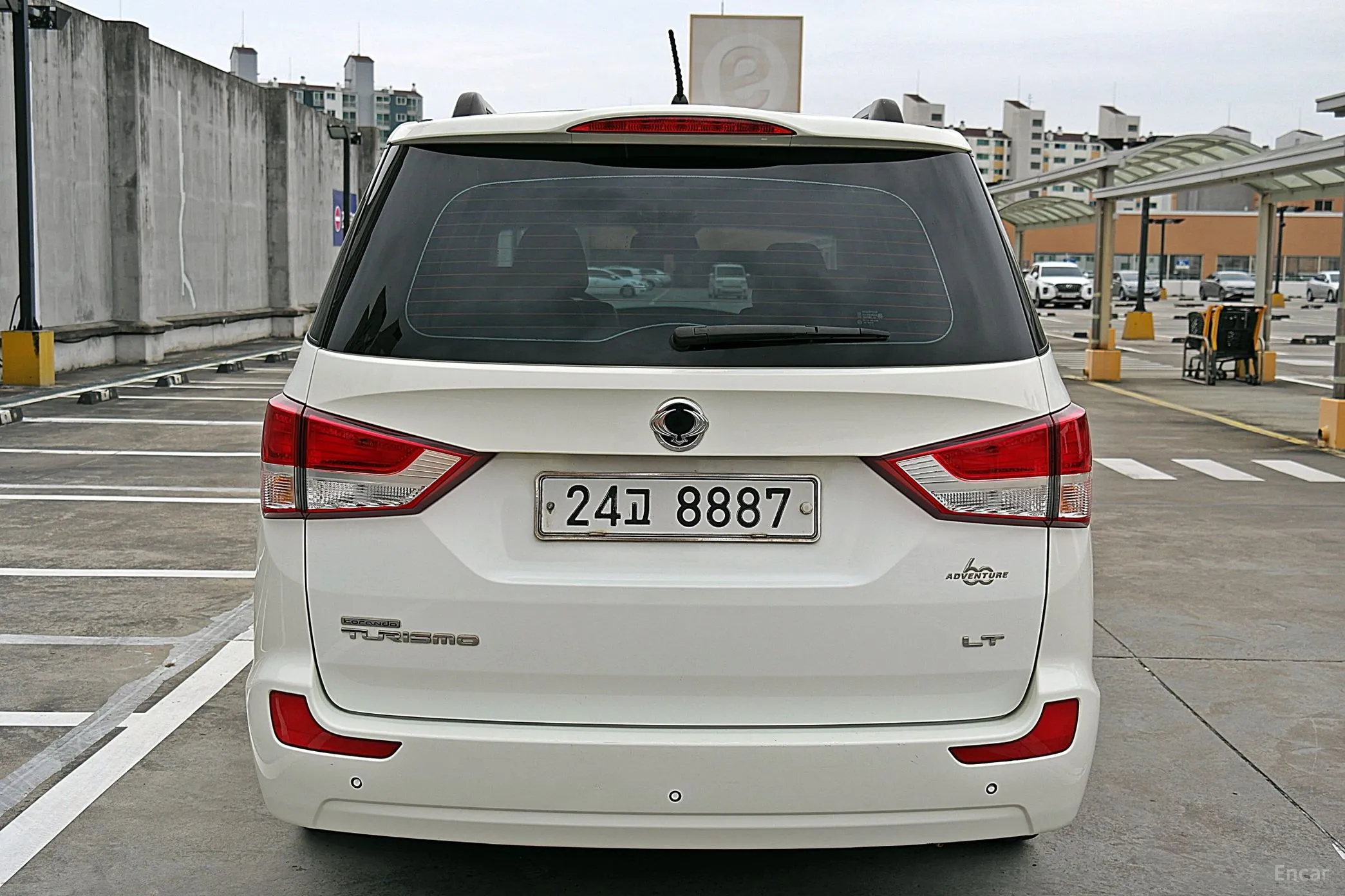 KG Mobility (SsangYong) Korando Turismo превью 4