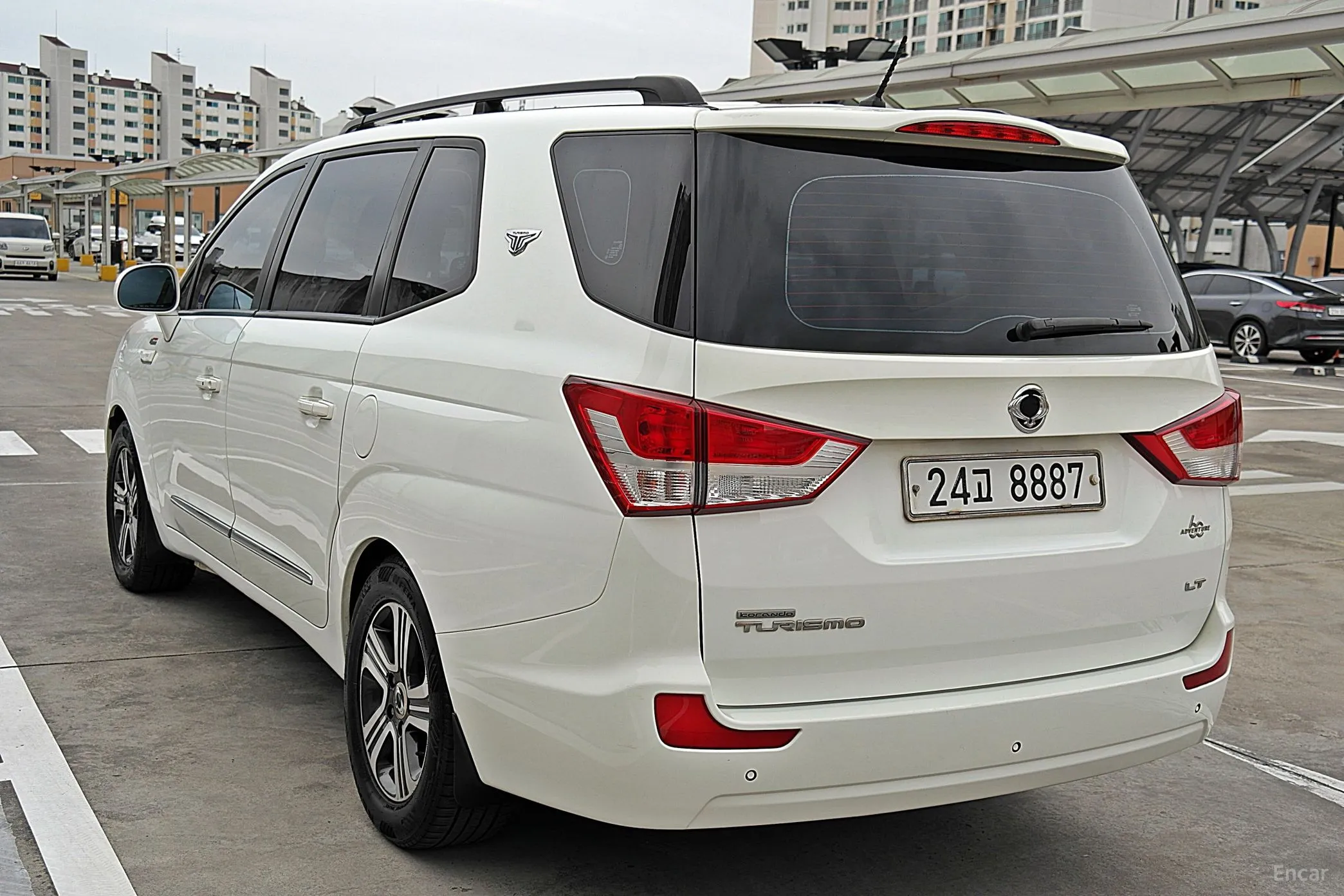 KG Mobility (SsangYong) Korando Turismo превью 6