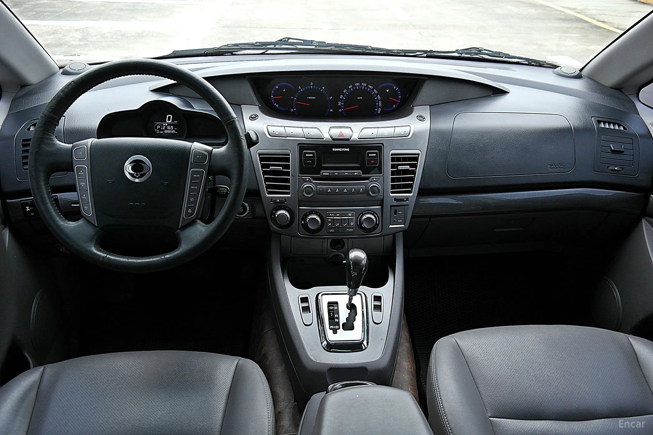 KG Mobility (SsangYong) Korando Turismo превью 9