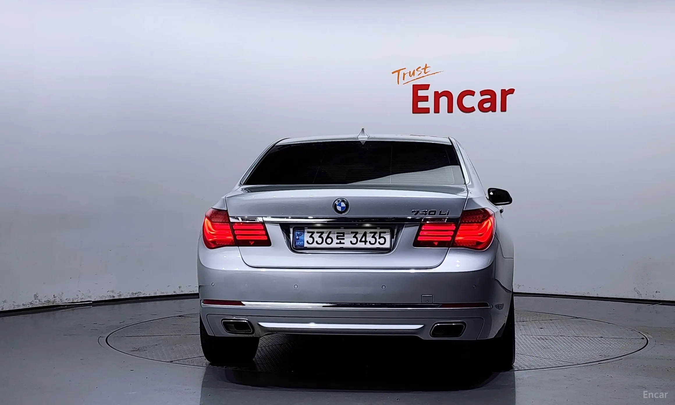 BMW 7 Series (F01) превью 3