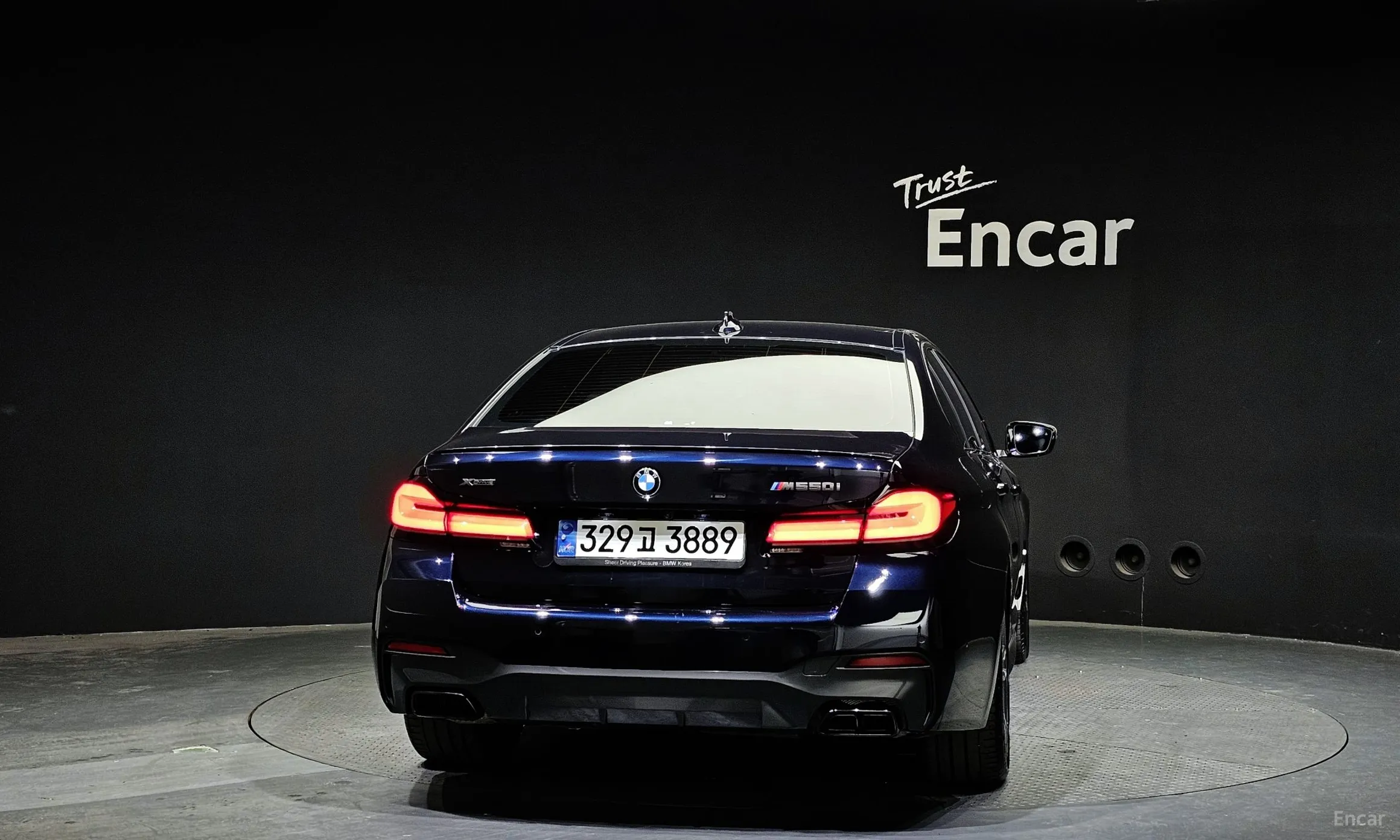 BMW 5 Series (G30) превью 3