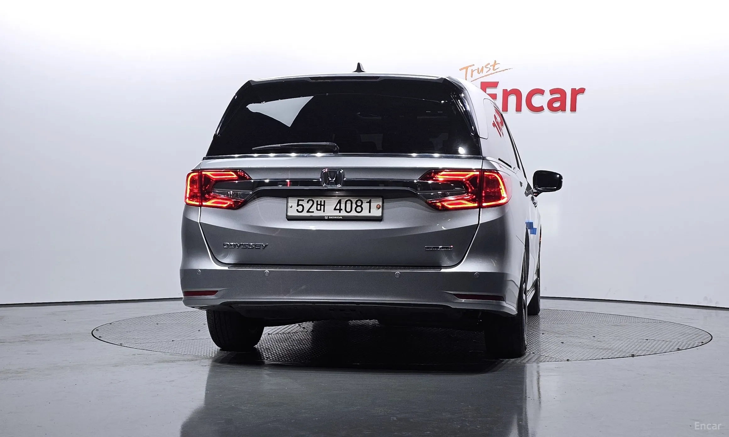 Honda Odyssey превью 4