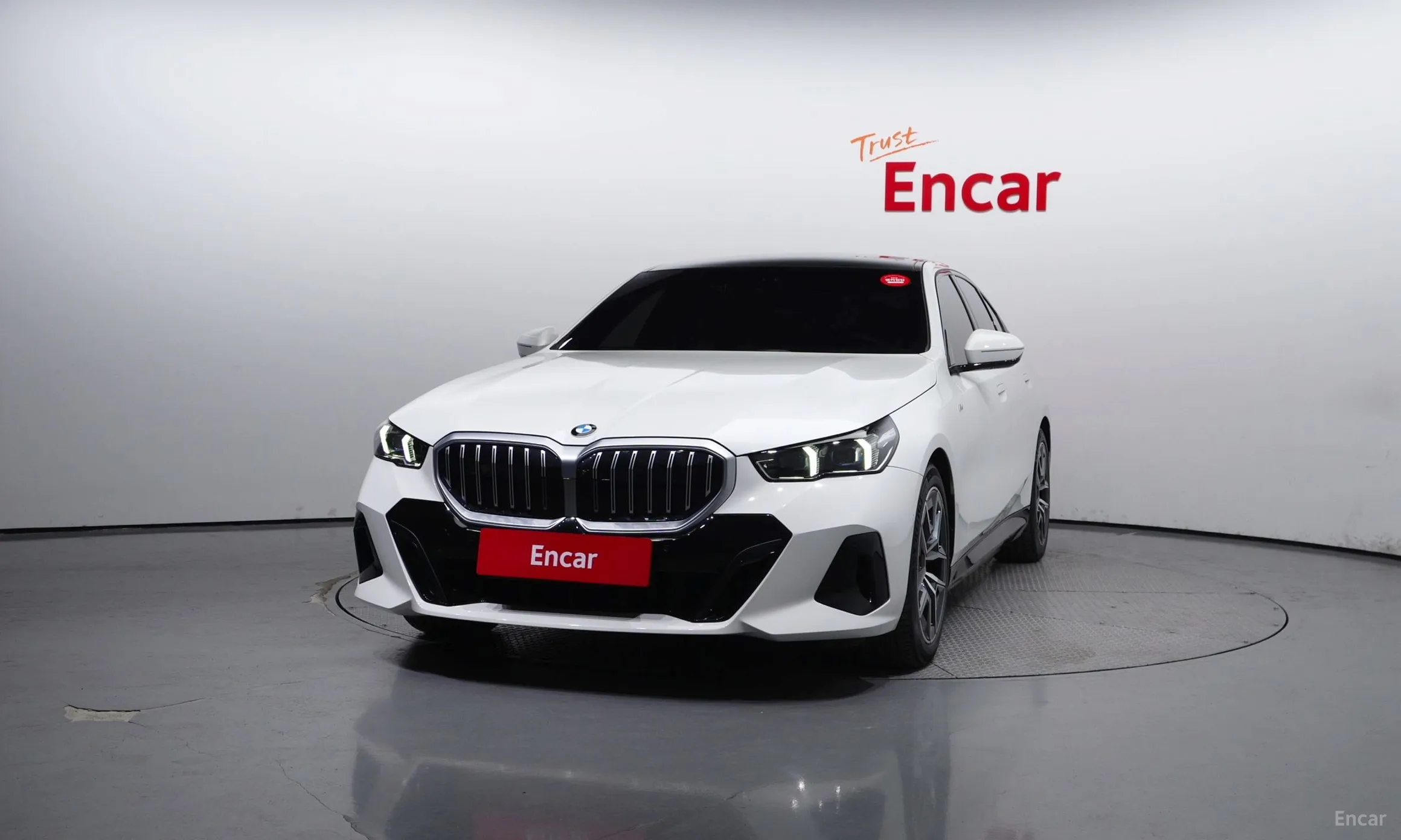 BMW 5 Series (G60)