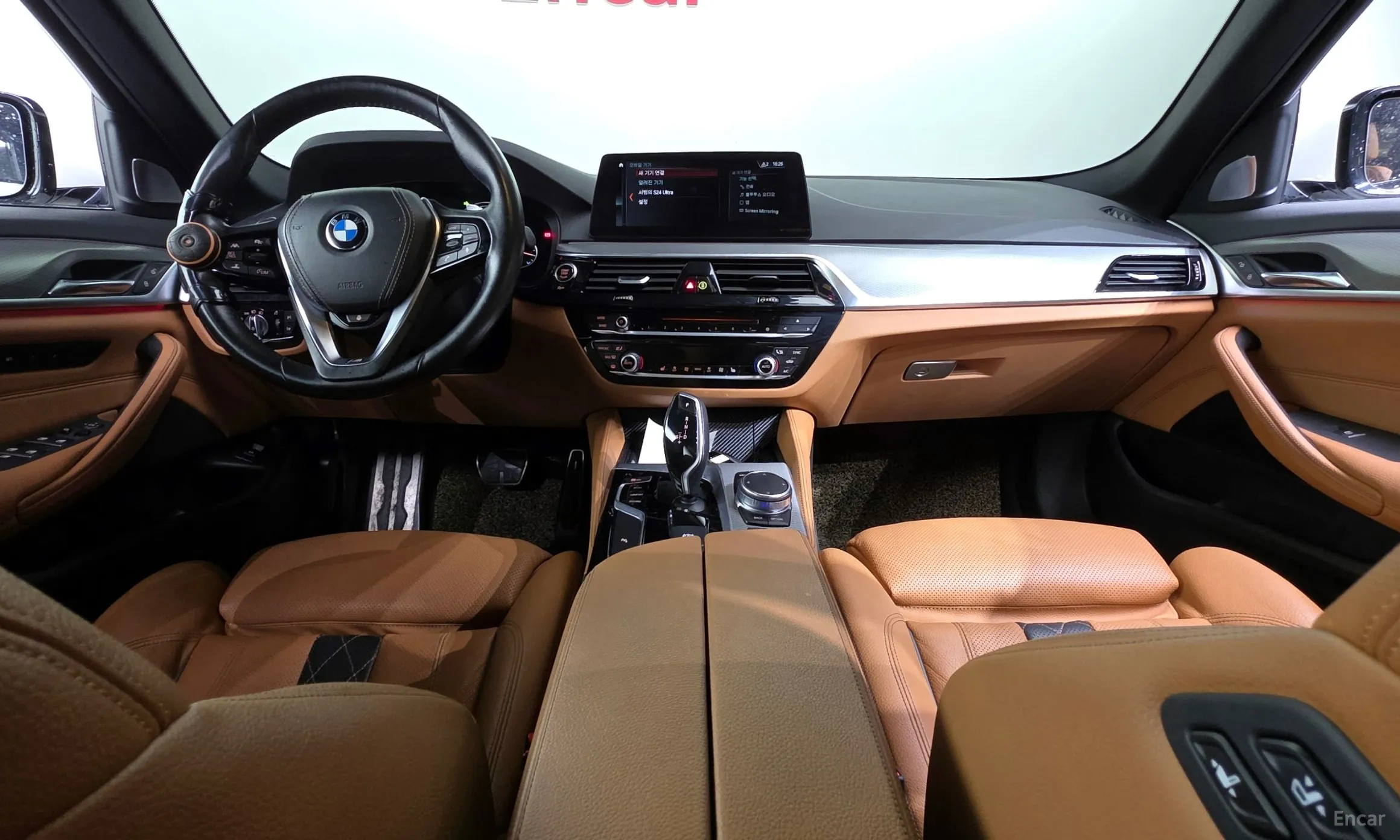 BMW 5 Series (G30) превью 4