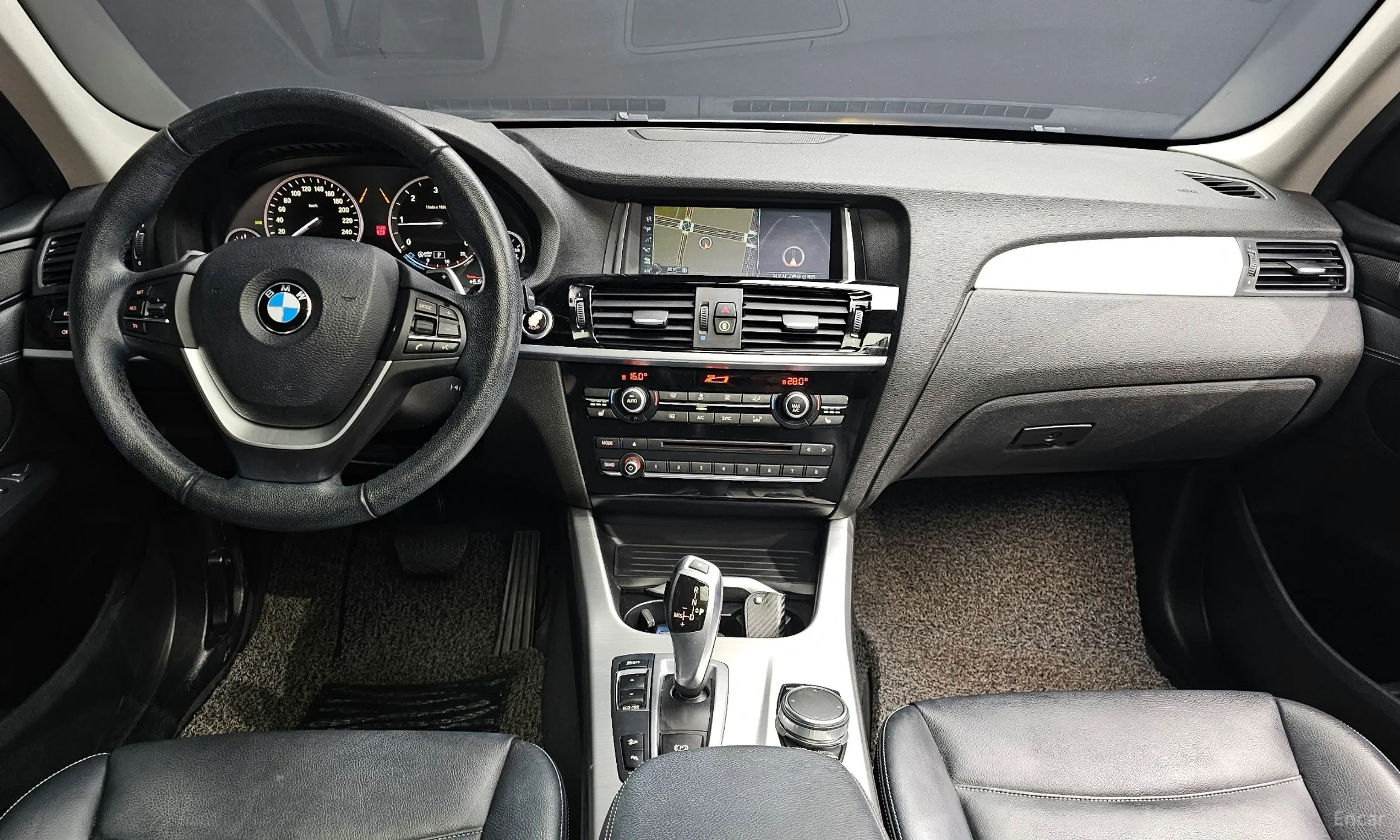 BMW X3 (F25) превью 4