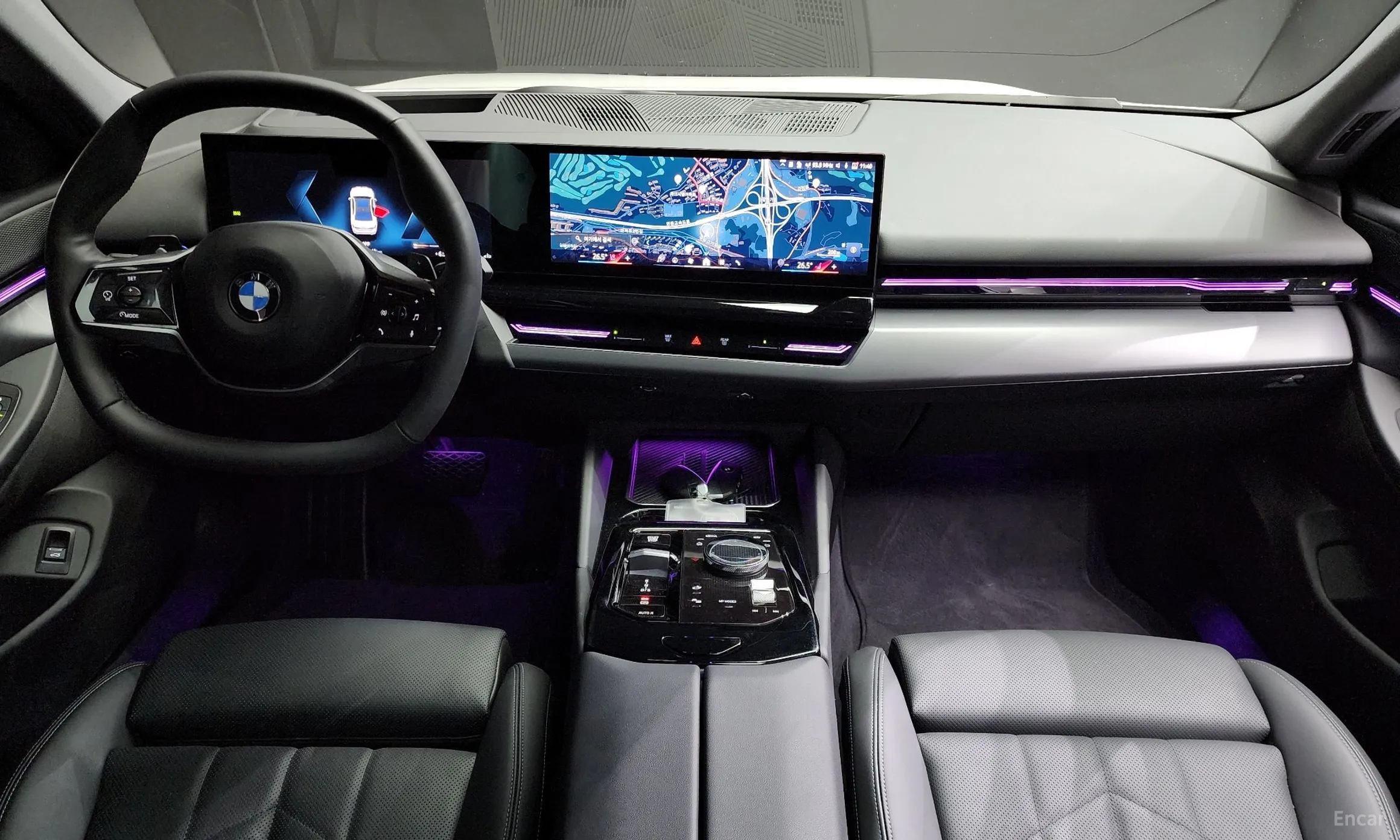 BMW 5 Series (G60) превью 4