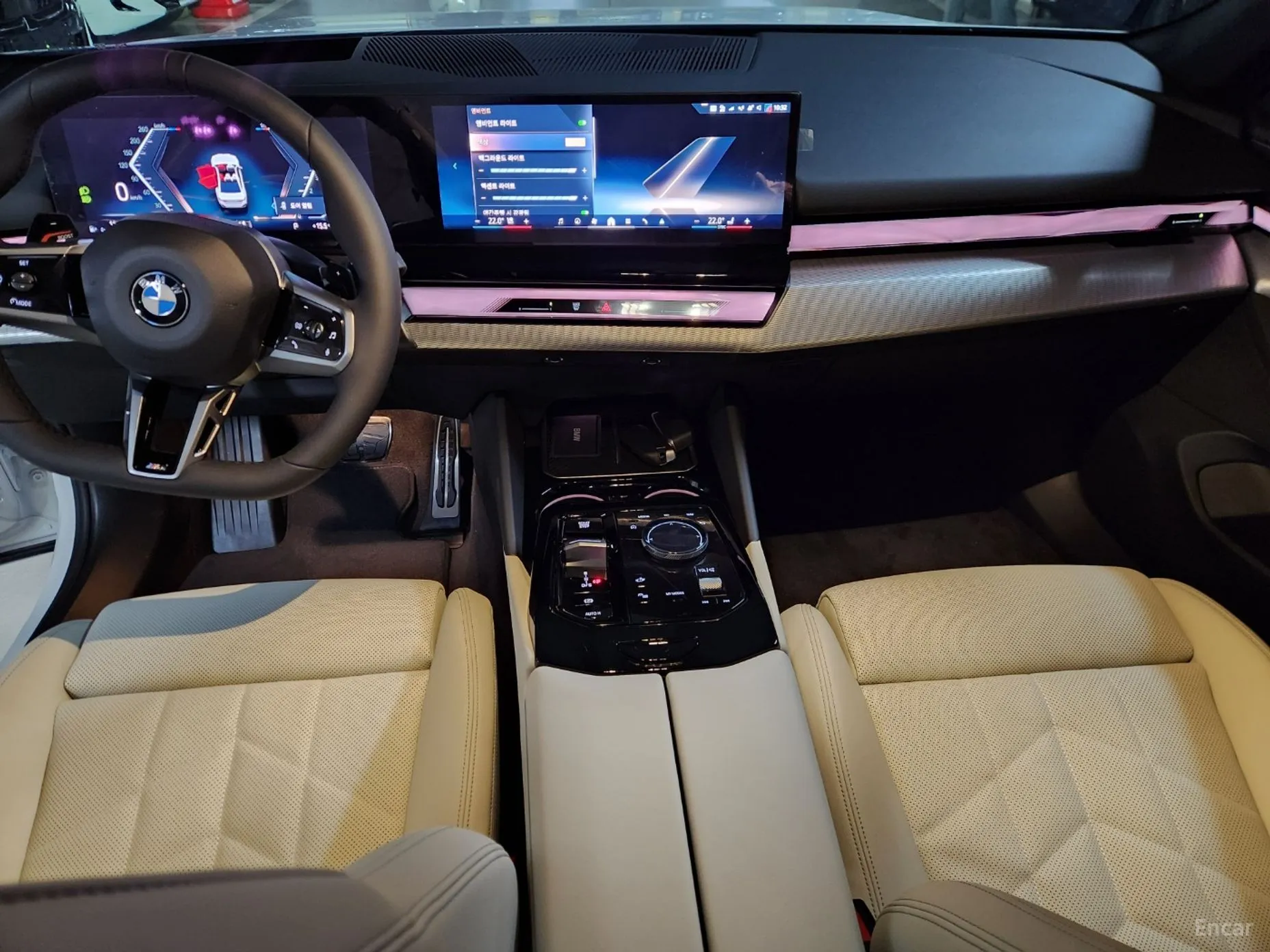 BMW 5 Series (G60) превью 7