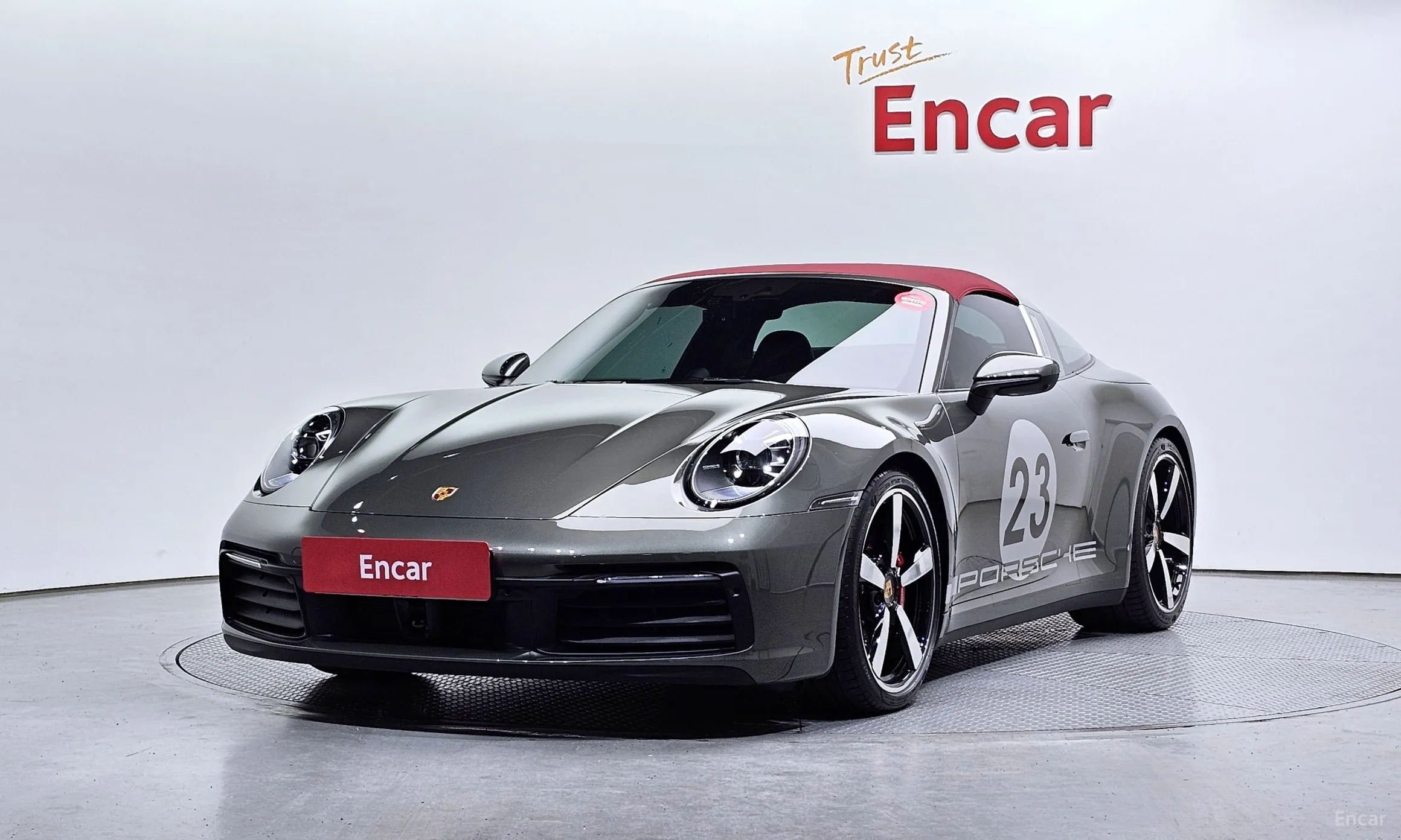 911 (992)