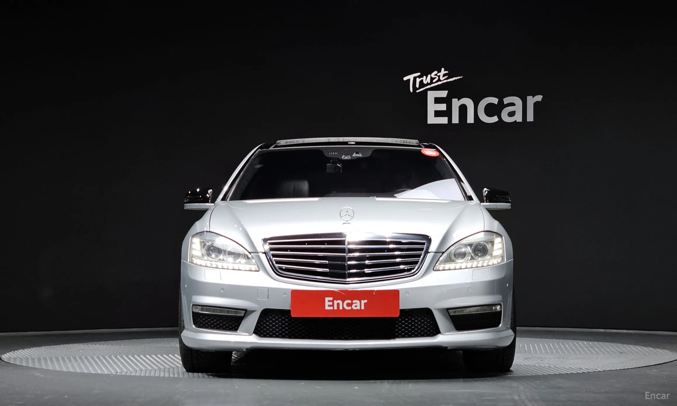 Mercedes Benz S-Class W221