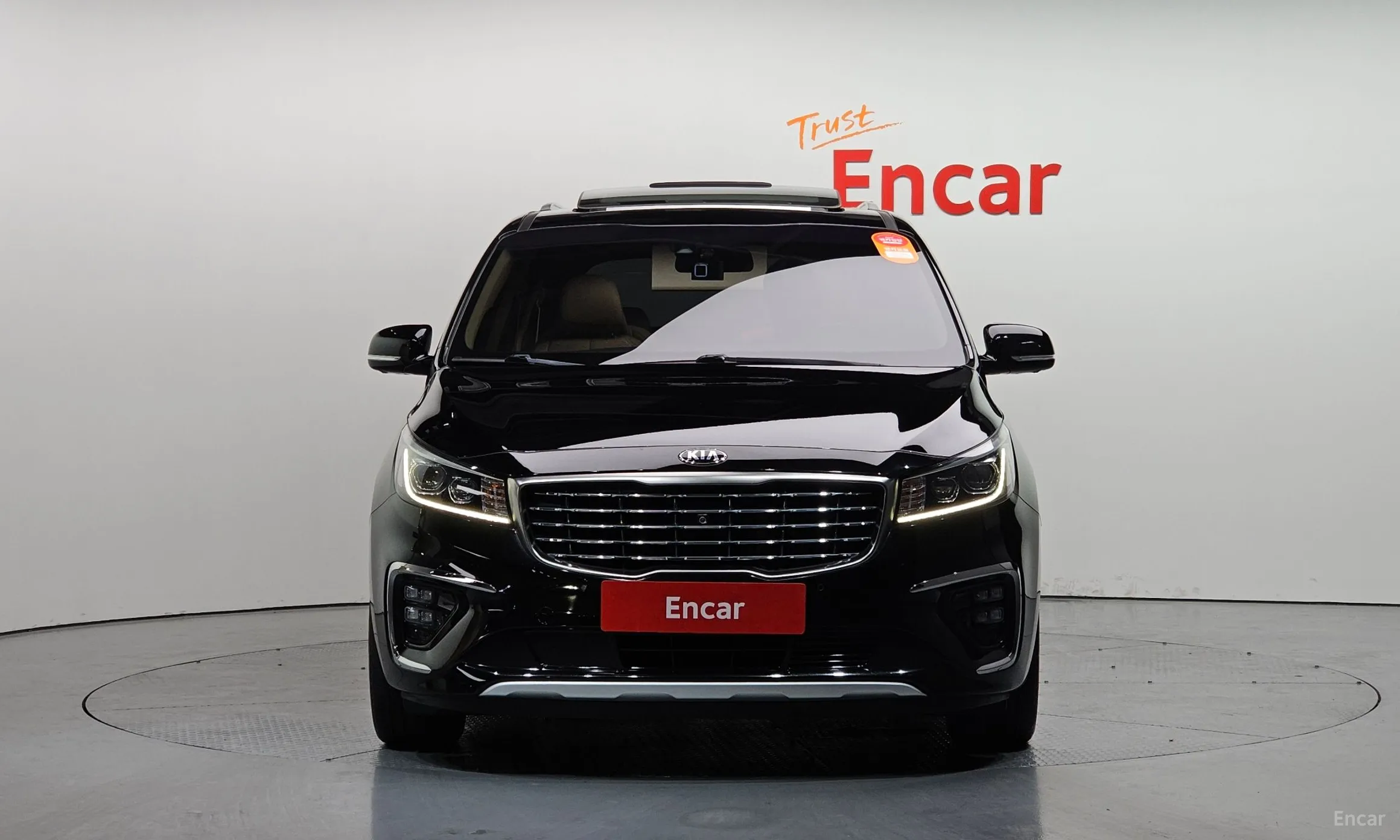 Kia Carnival превью 2