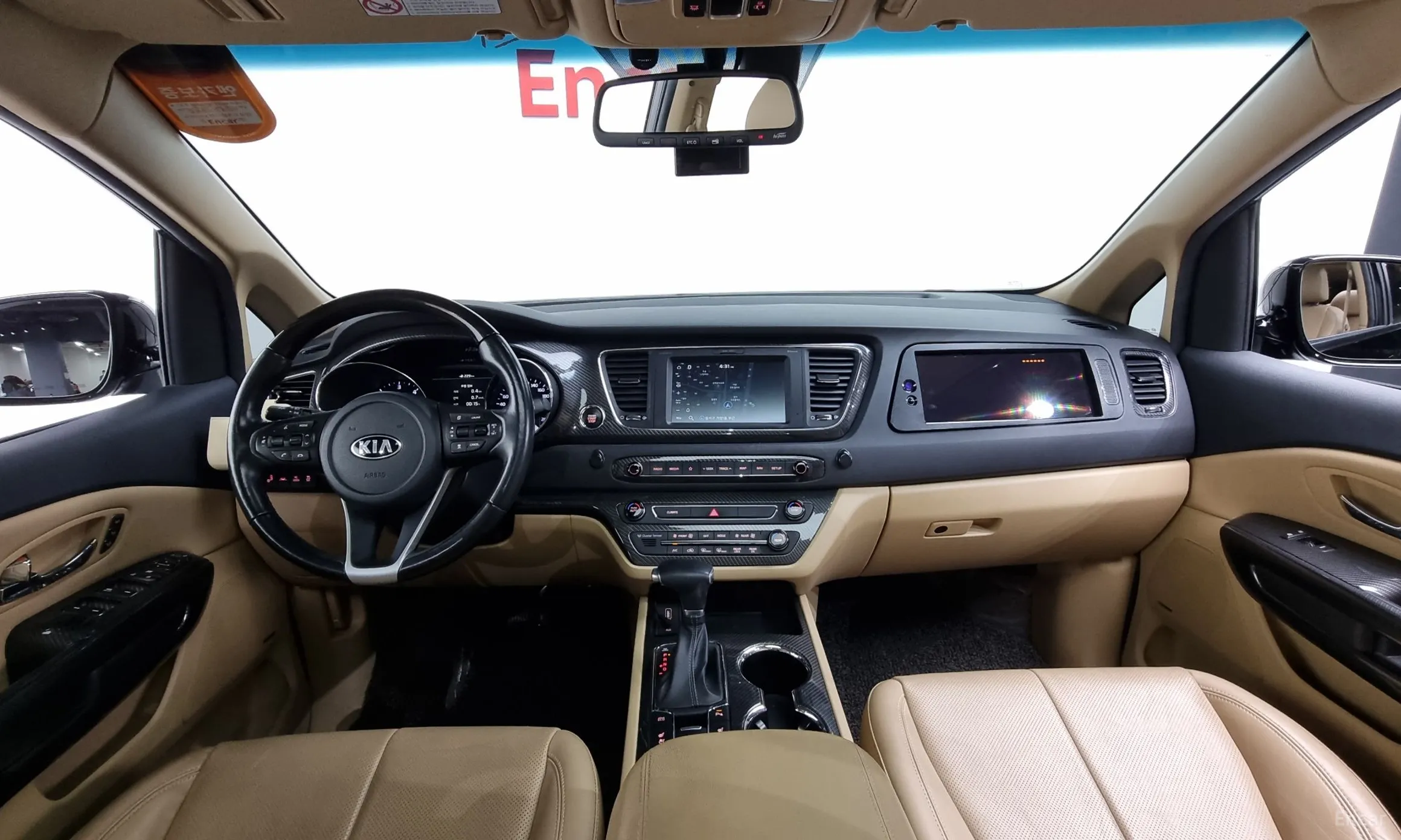 Kia Carnival превью 4