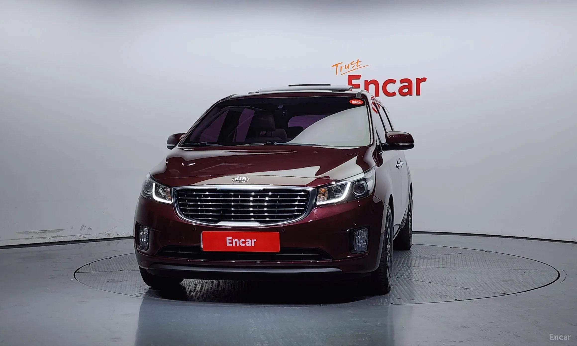 Kia Carnival превью 2