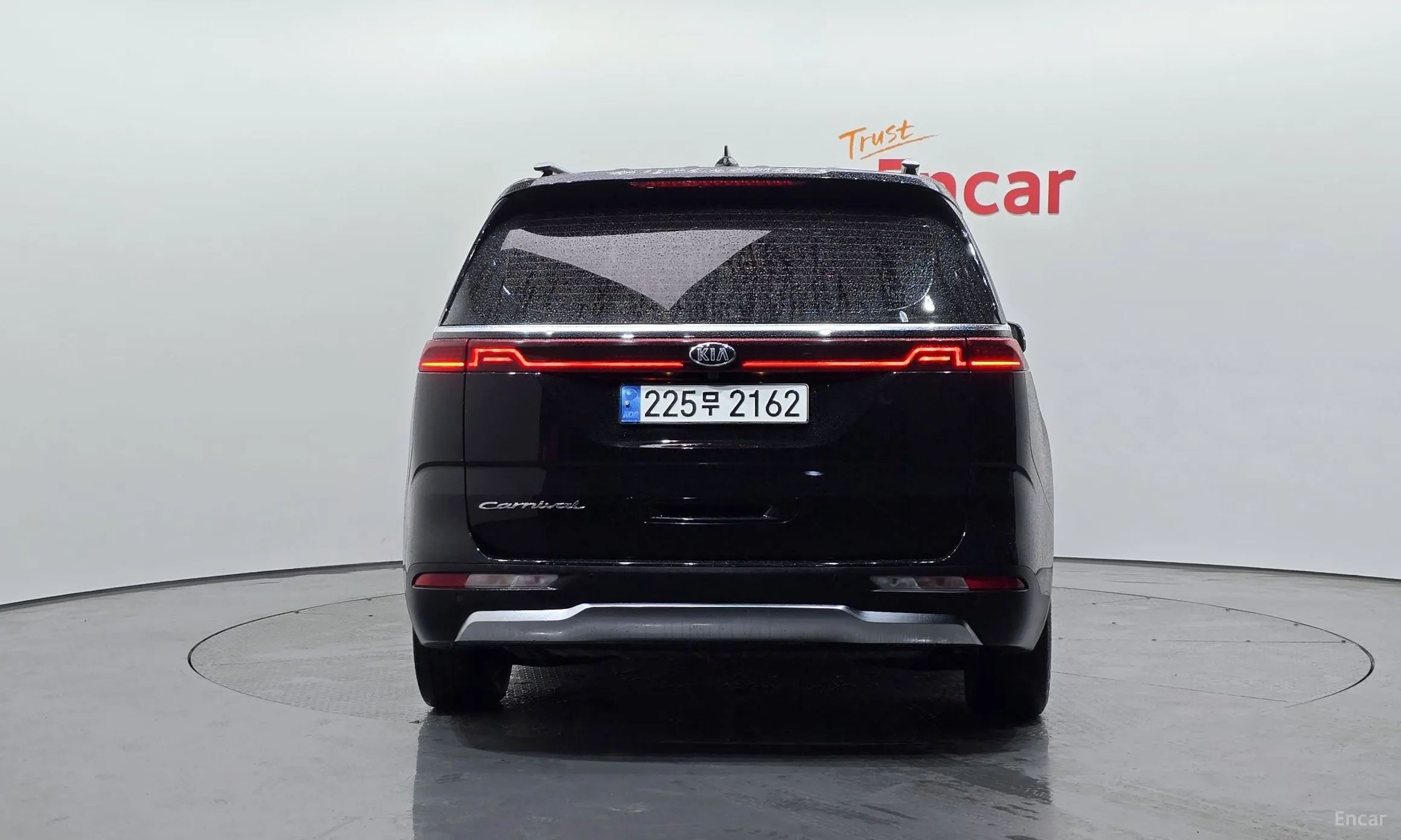 Kia Carnival Gen 4 превью 3