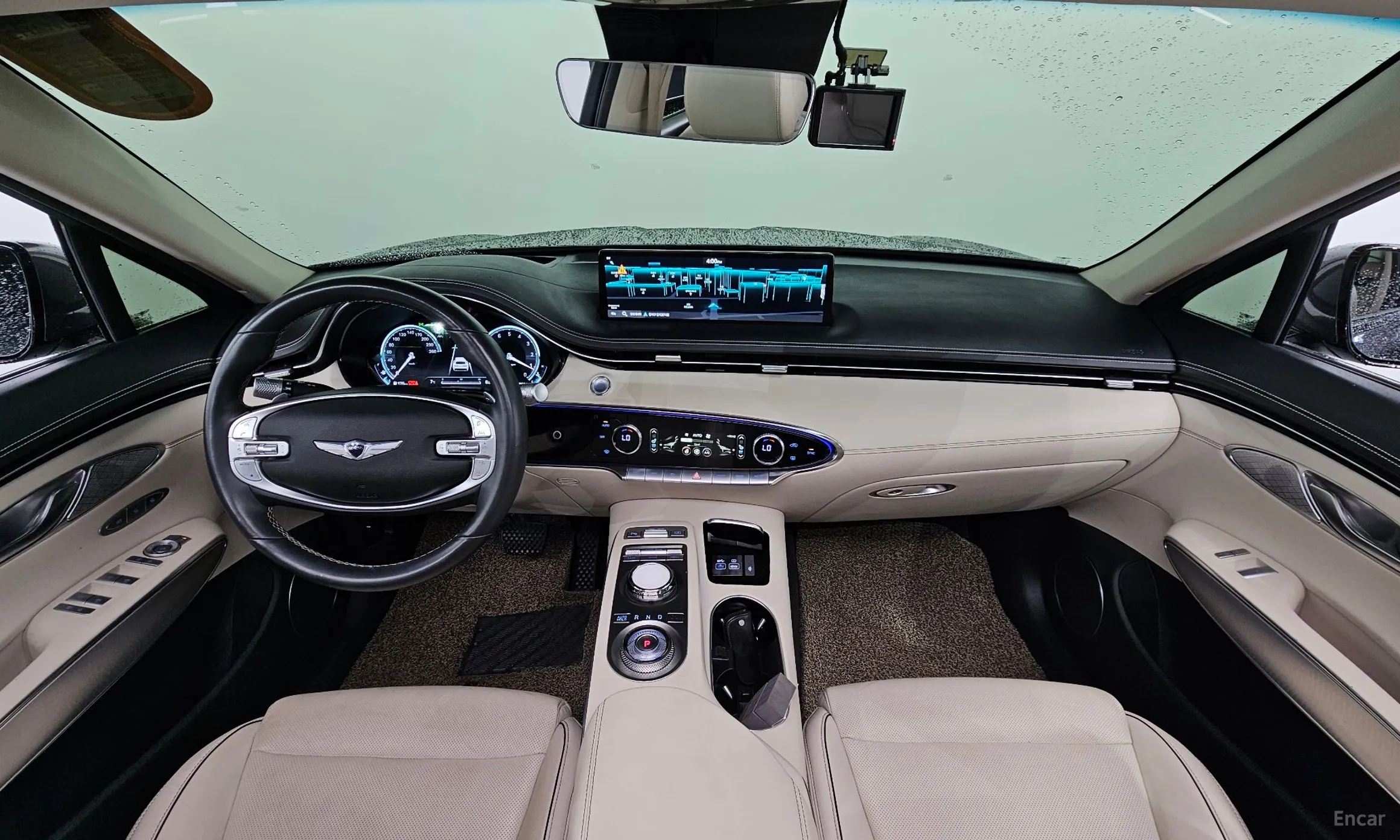 Genesis GV70 превью 4