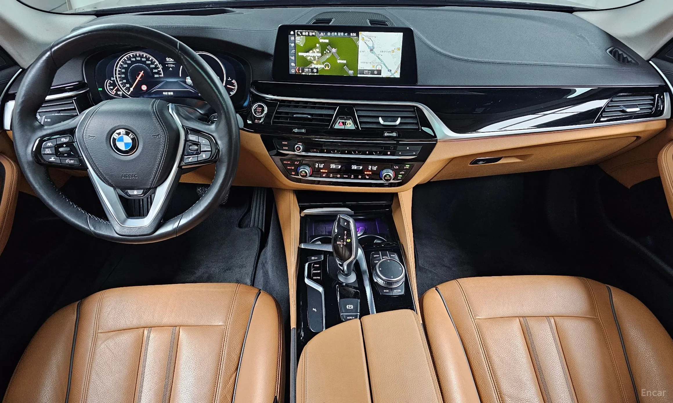 BMW 5 Series (G30) превью 4