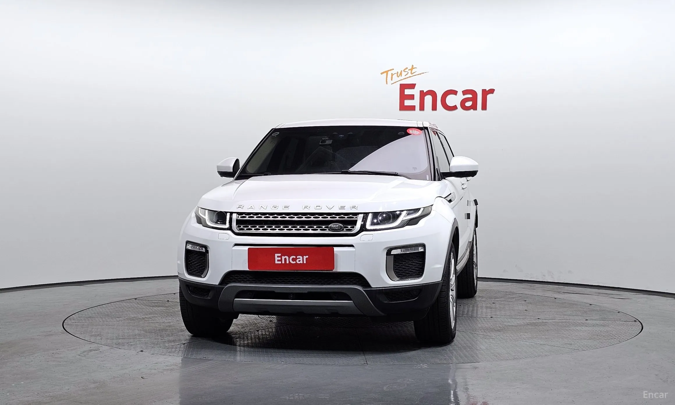 Land Rover Range Rover Evoque превью 2