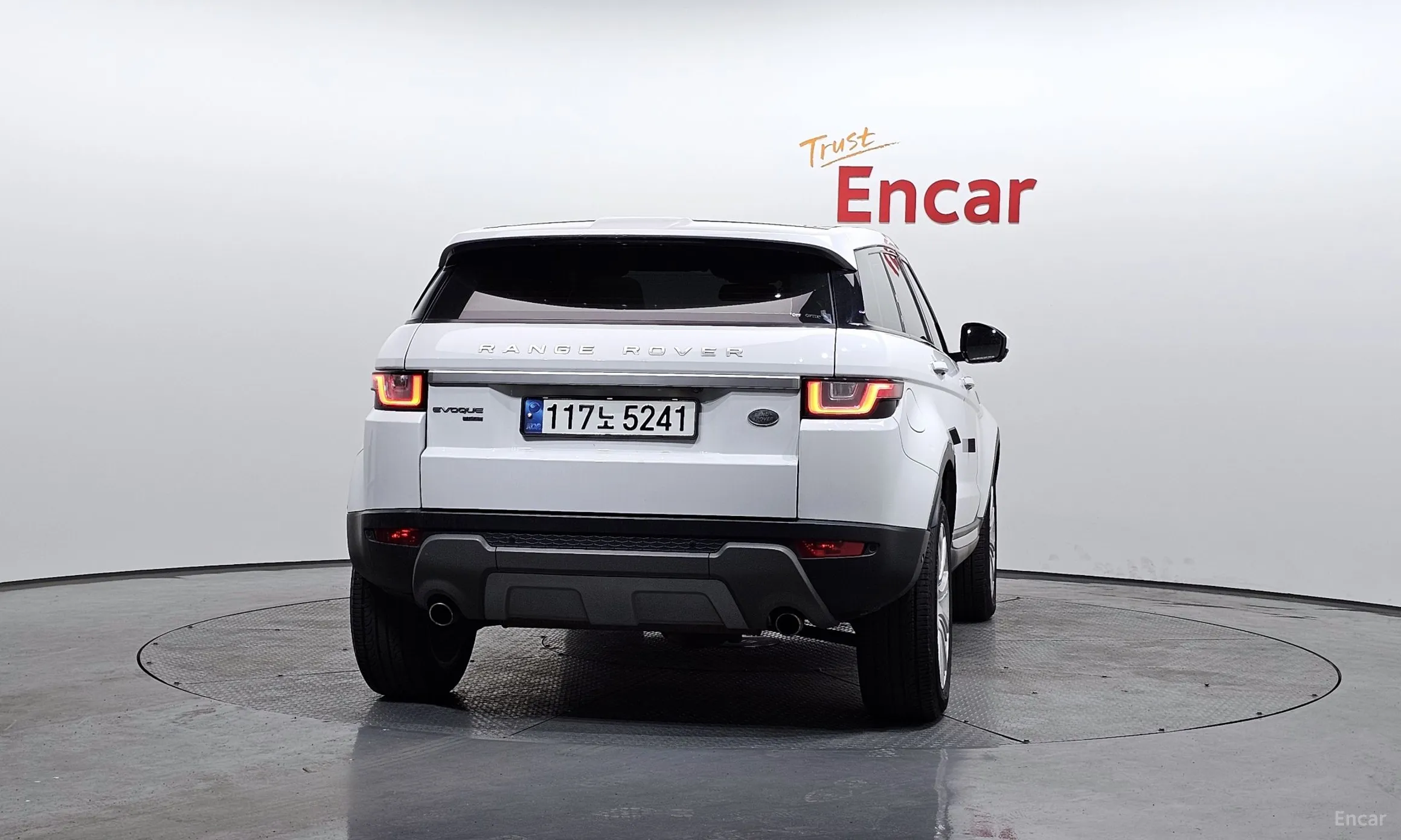 Land Rover Range Rover Evoque превью 3